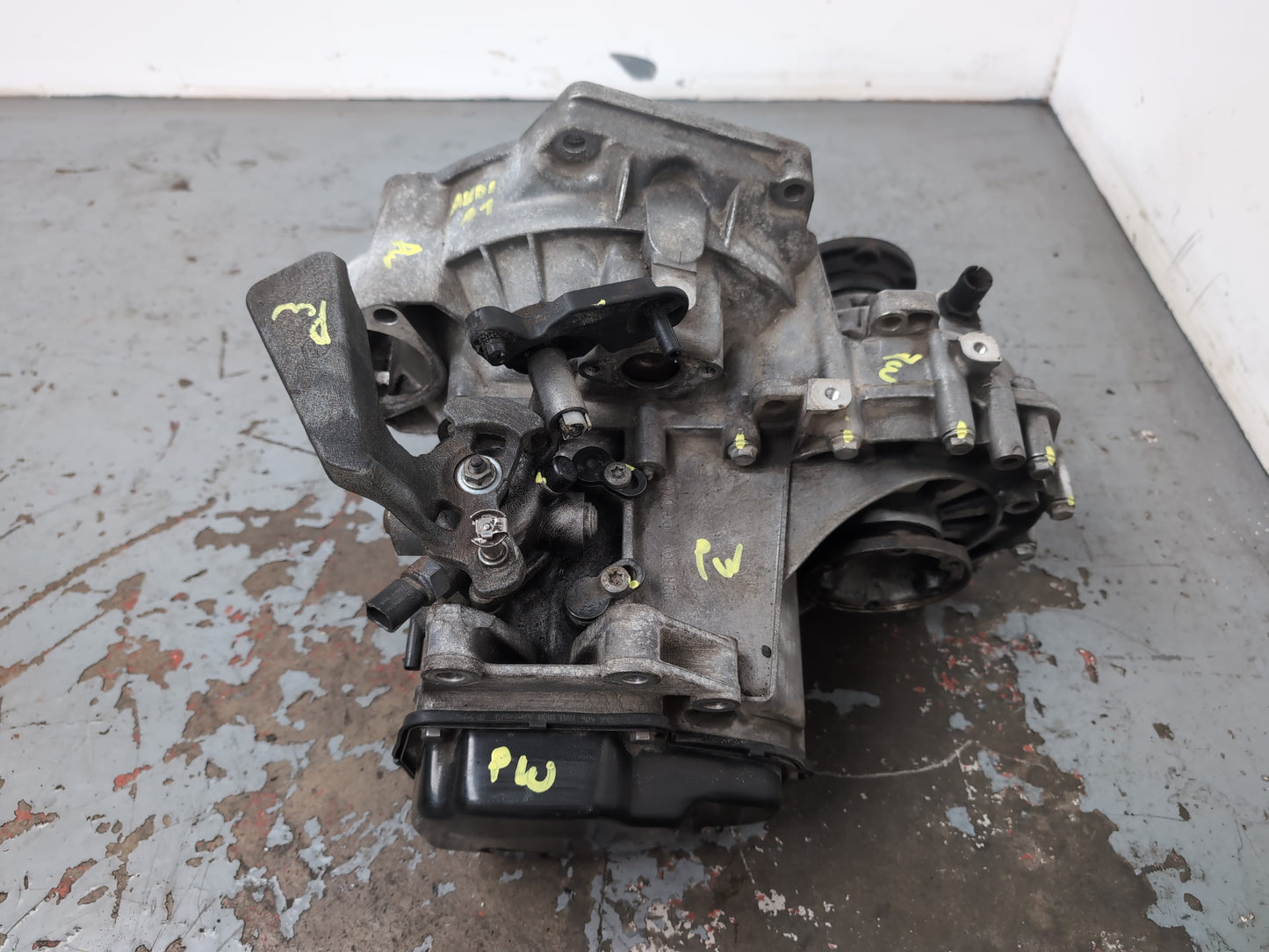 Audi A1 Contrast Edition Tdi 1.6l Diesel Manual Gearbox Assembly 02r301103 Cayc - photo 7