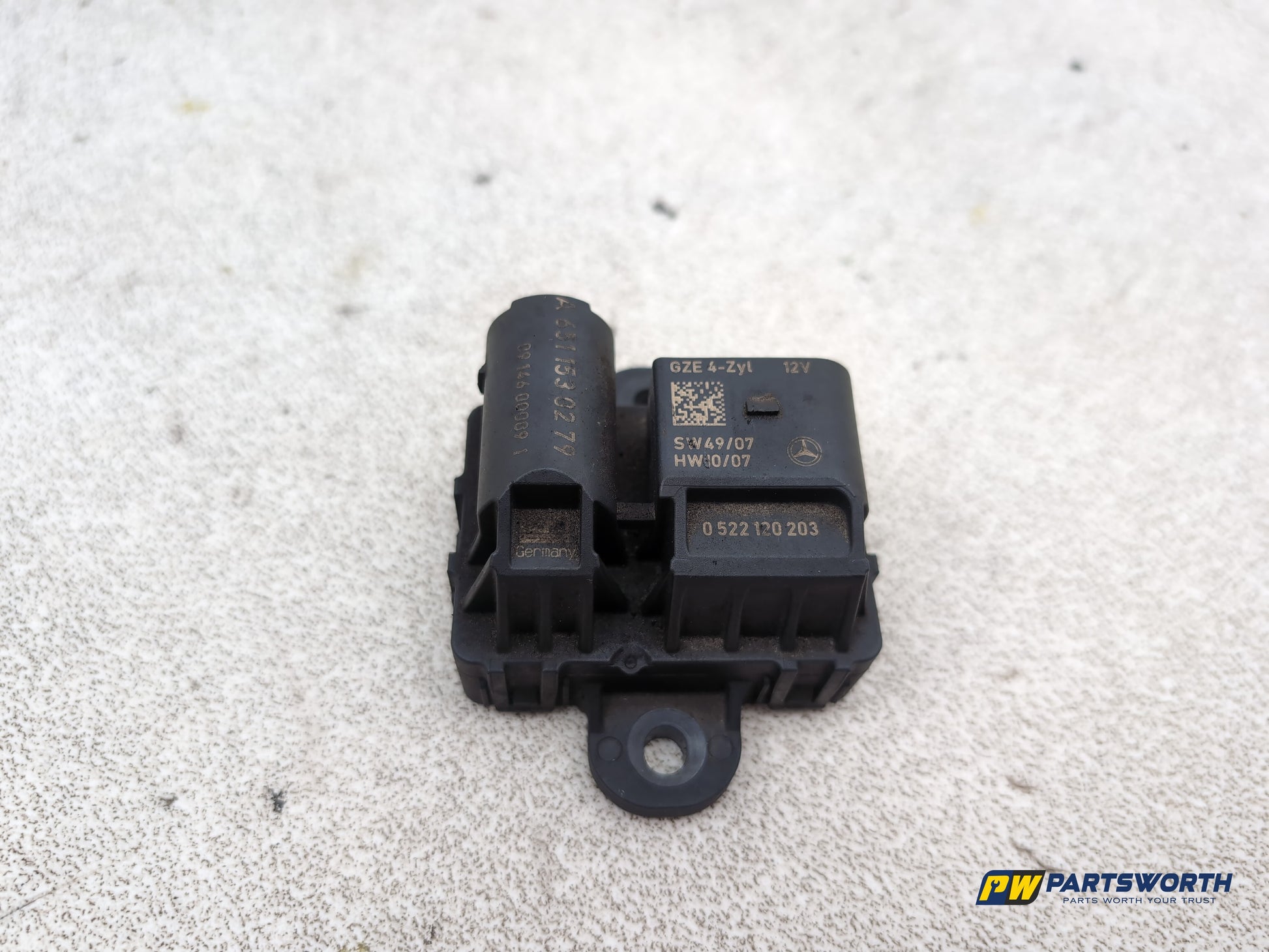 Mercedes-Benz E220 E-Class W212 Glow Plug Relay Module A6511530279 2009-2016 - photo 7