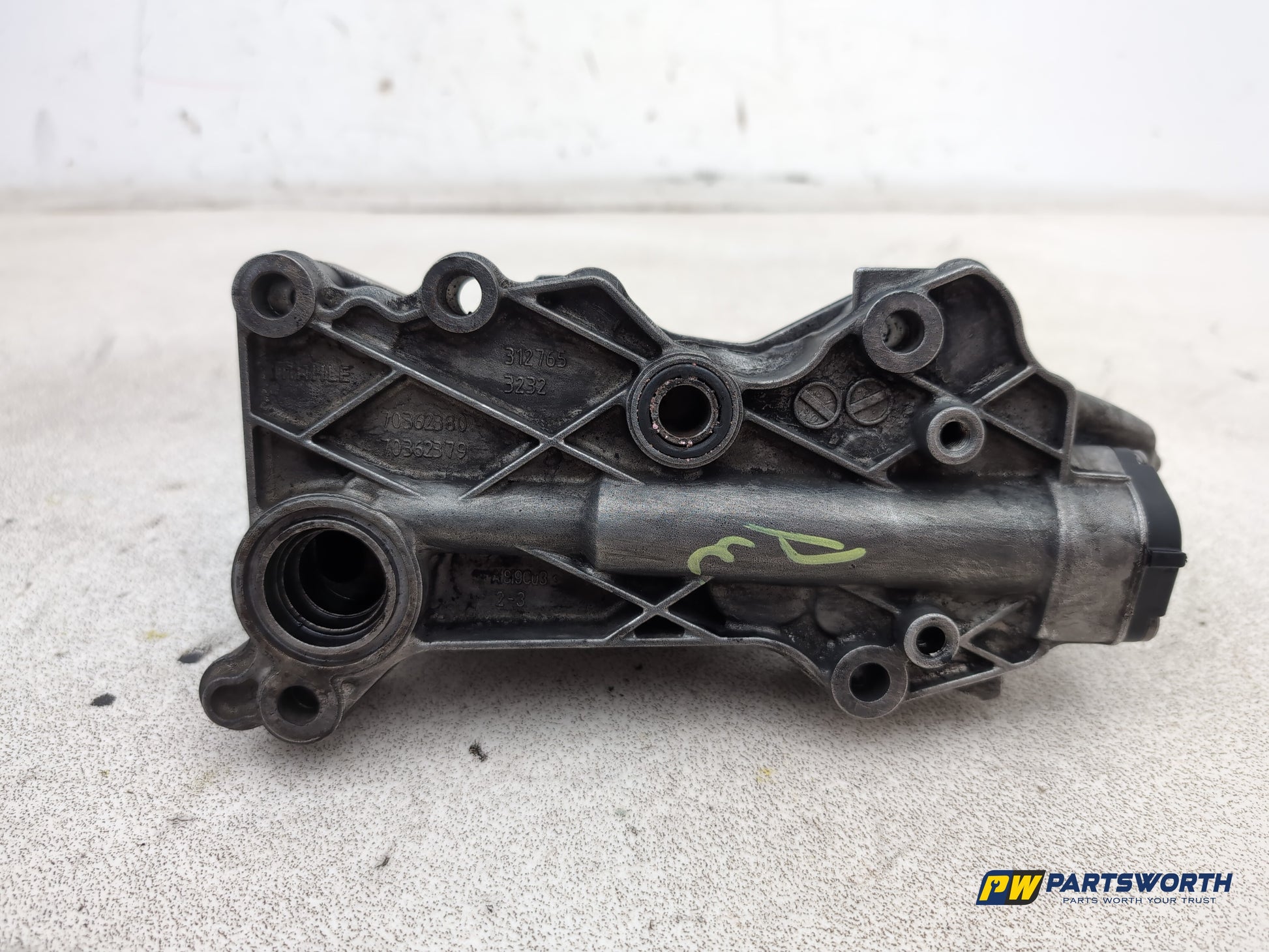 Mercedes-Benz E220 E-Class W212 Engine Oil Cooler A6511800865 2009-2016 - photo 7