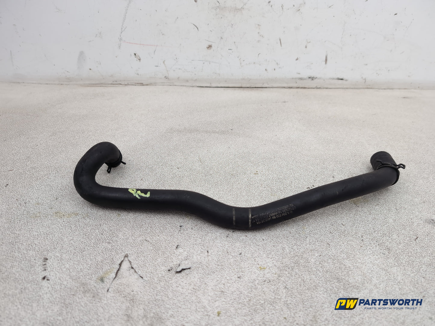 Mercedes-Benz E220 E-Class W212 Coolant Hose Pipe A2048305996 2009-2016