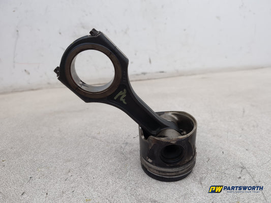 Mercedes-Benz E220 E-Class W212 Diesel 2.1l Piston With Conrod Om 651.924