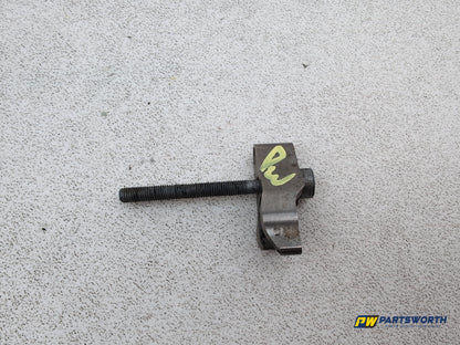 Mercedes-Benz E220 E-Class W212 2.1l Diesel Fuel Injector Clamp With Bolt