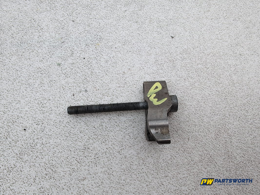 Mercedes-Benz E220 E-Class W212 2.1l Diesel Fuel Injector Clamp With Bolt