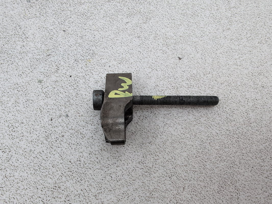 Mercedes-Benz E220 E-Class W212 2.1l Diesel Fuel Injector Clamp With Bolt