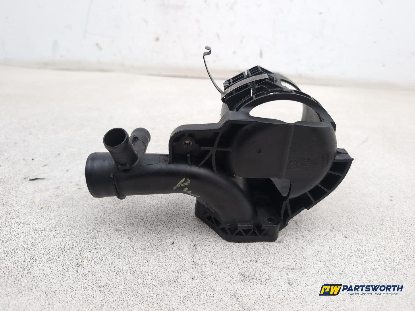 Mercedes-Benz E220 E-Class W212 2.1l Diesel Fuel Filter Bracket A6512001956