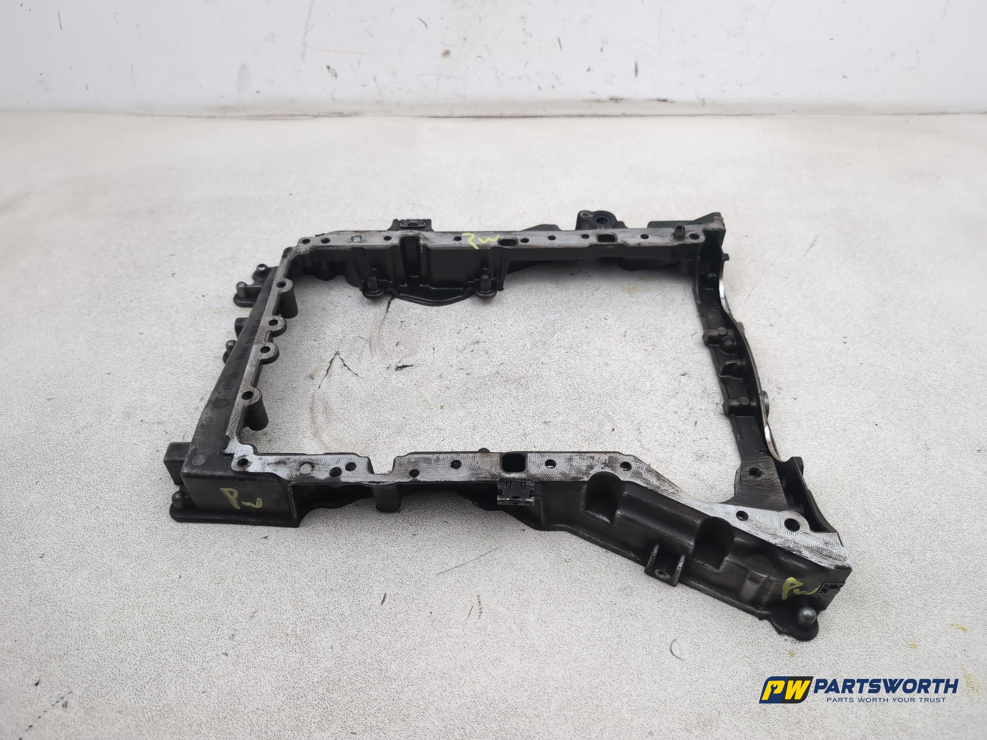 Mercedes-Benz E220 E-Class W212 Engine Oil Pan Upper A6510140202 2009-2016