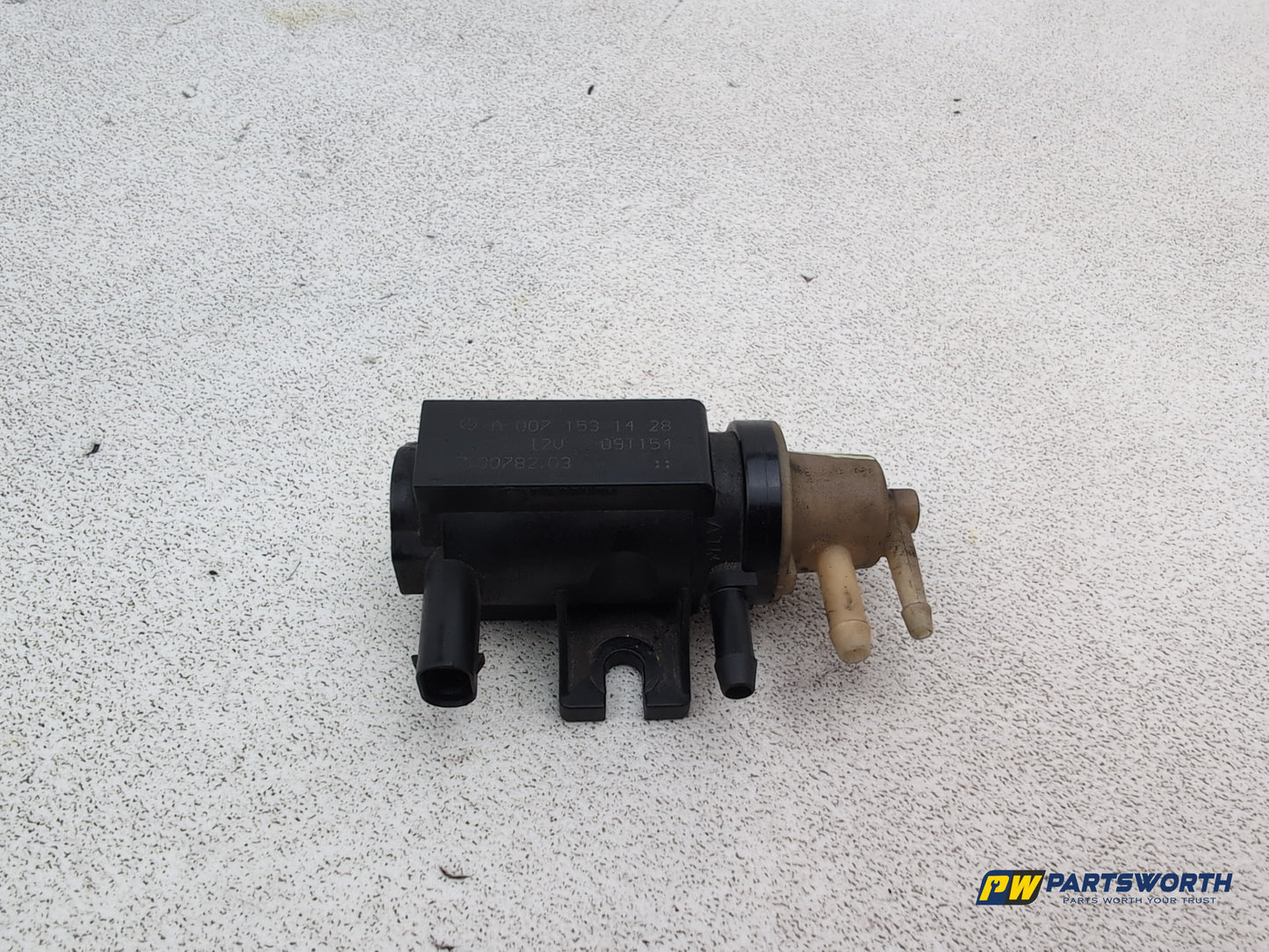 Mercedes-Benz E220 E-Class W212 Turbo Vacuum Solenoid Valve A0071531428 - photo 7