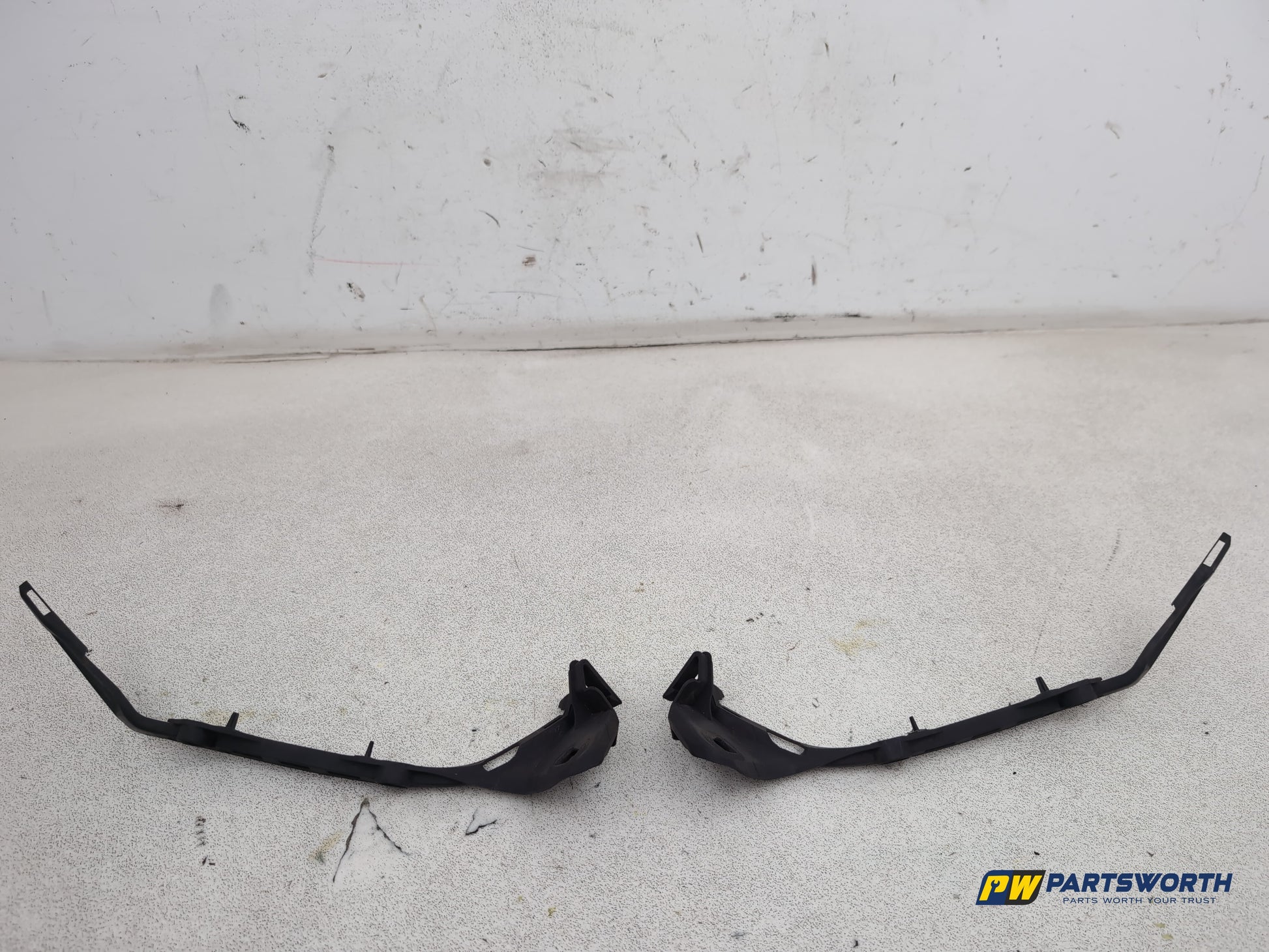 Mercedes-Benz B200 B-Class W245 Rear Bumper Bracket Set A1698851421 2005-2011 - photo 7