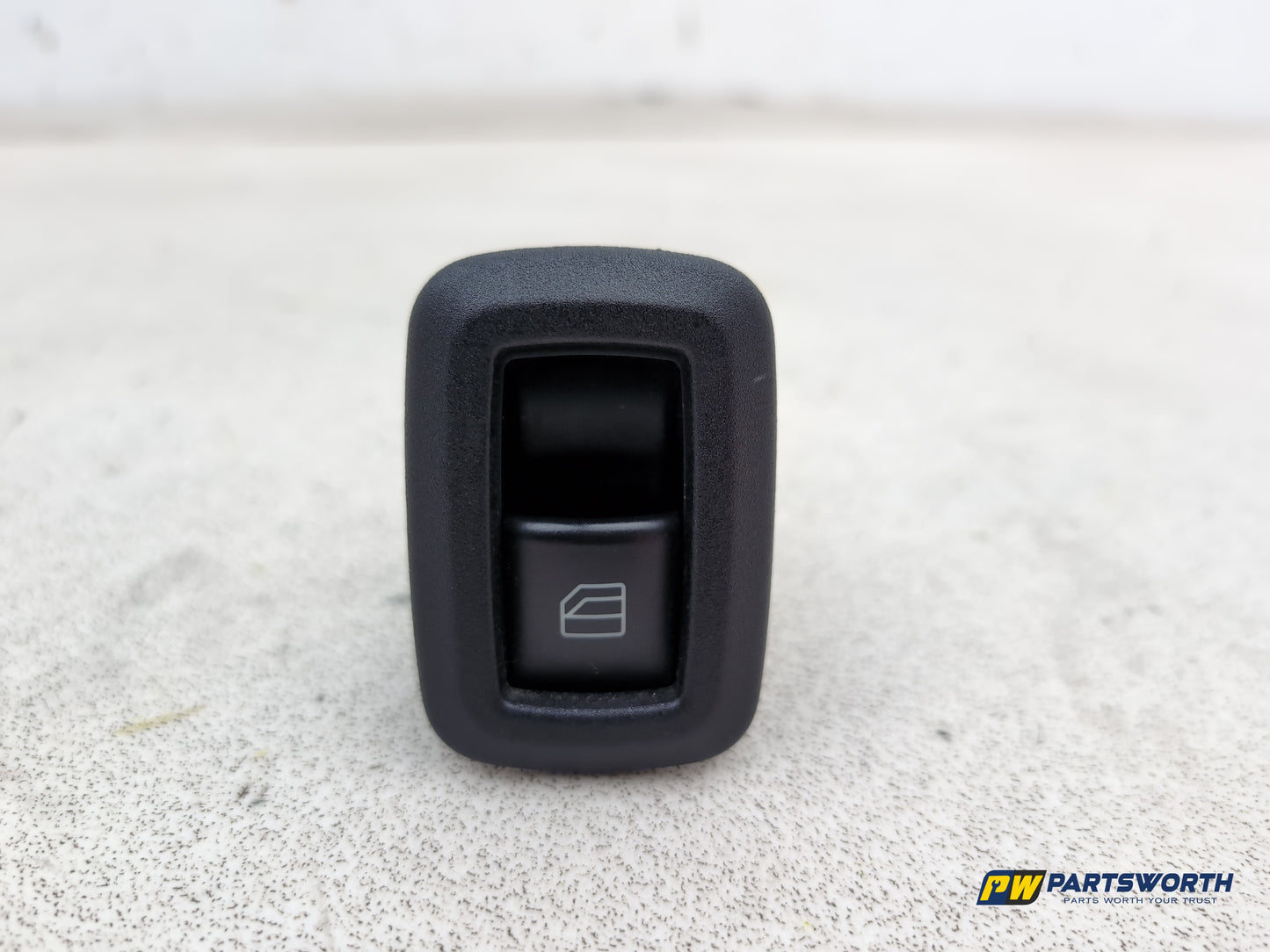 Mercedes-Benz B200 B-Class W245 Rear Left Electric Window Switch A2518200510