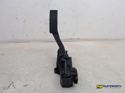 Mercedes-Benz B200 B-Class W245 Accelerator Pedal Throttle A1693000604 2005-2011