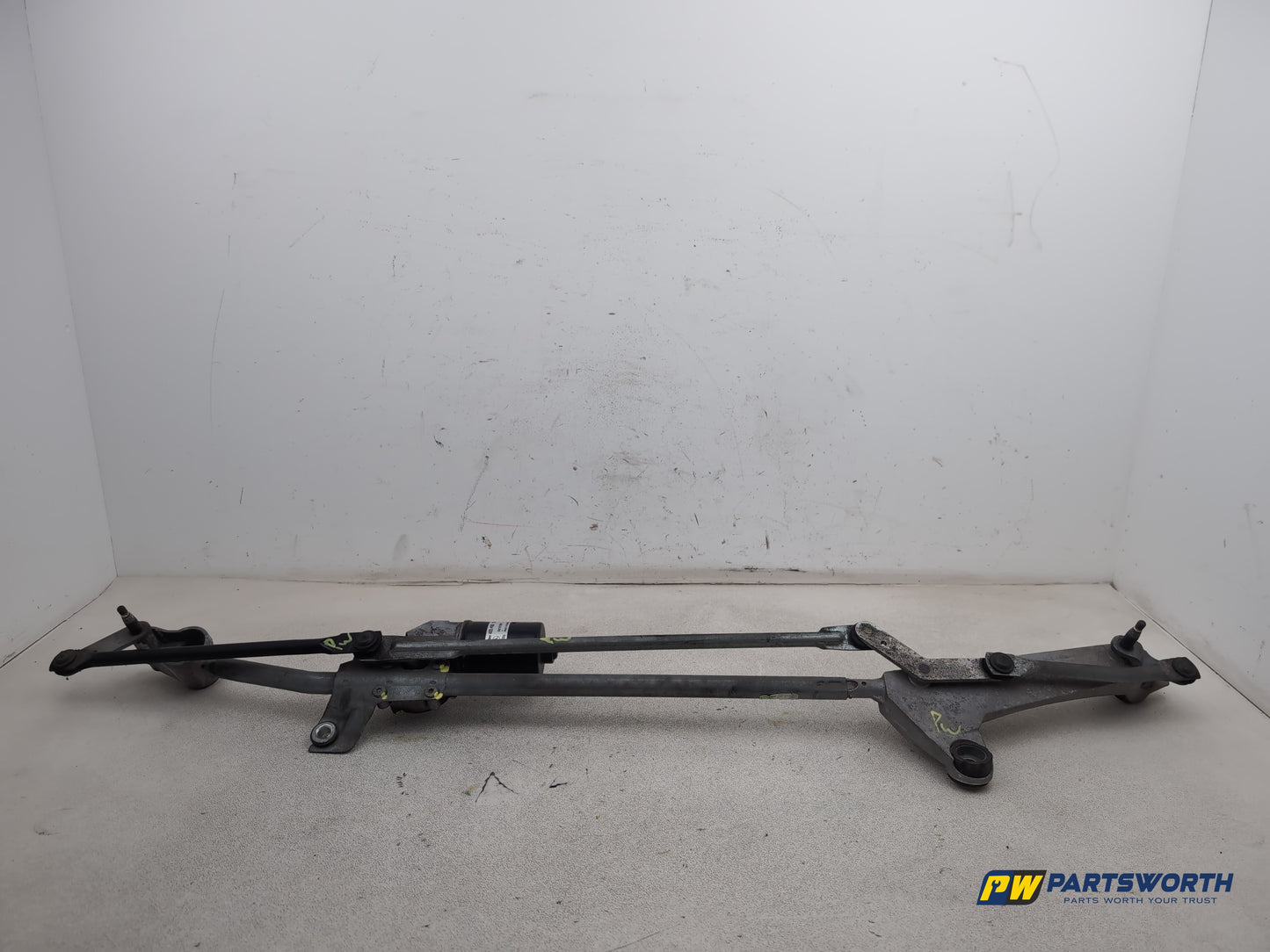 Mercedes-Benz B200 B-Class W245 Front Wiper Motor A1698201840 2005-2011