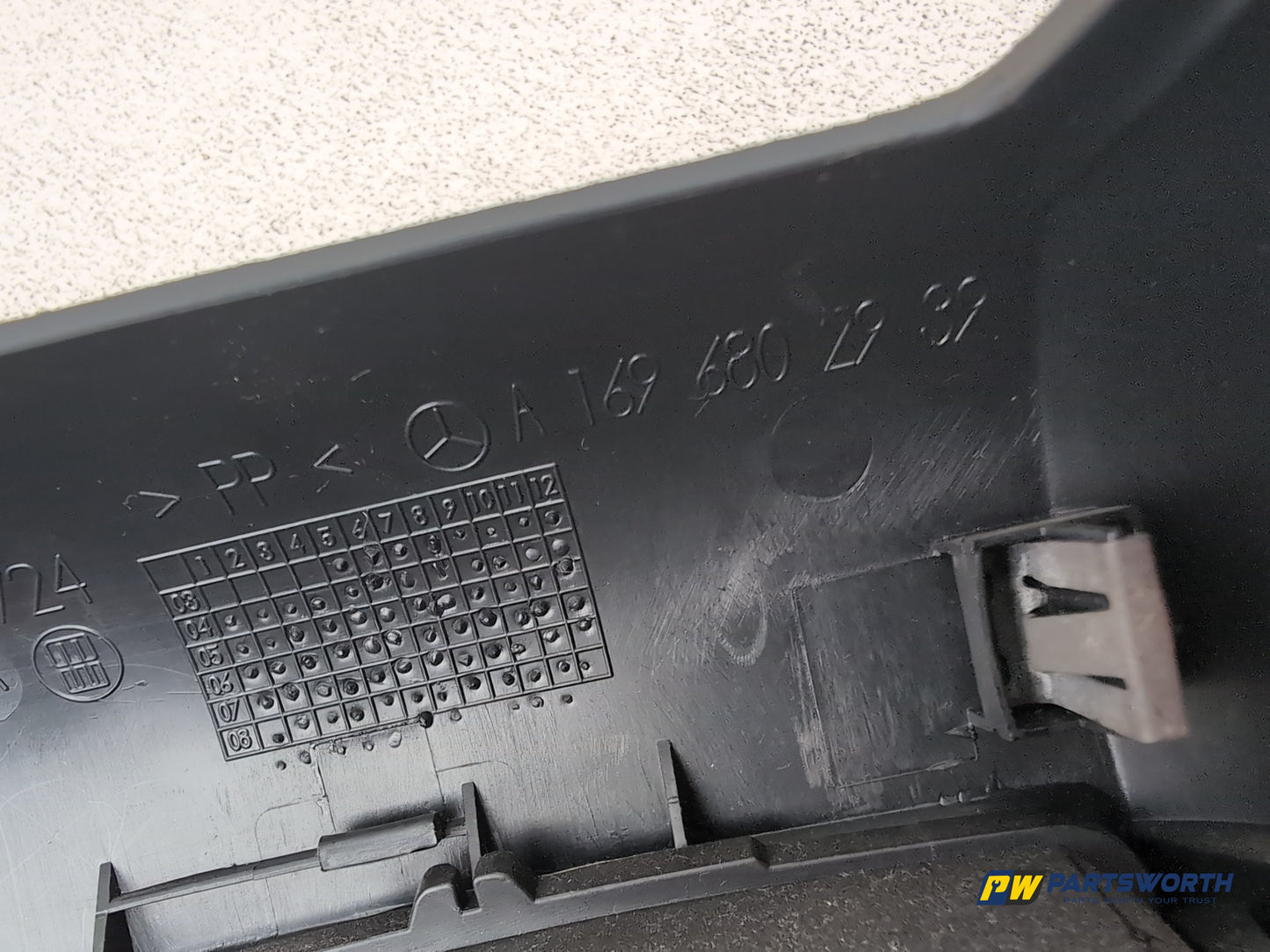 Mercedes-Benz B200 B-Class W245 Centre Console Storage Tray Rear A1696830091 - photo 7