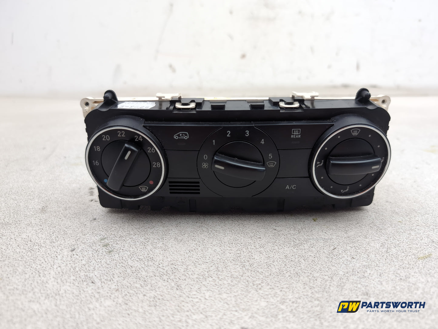 Mercedes-Benz B200 B-Class W245 Climate Control Switch A1699000900 2005-2011
