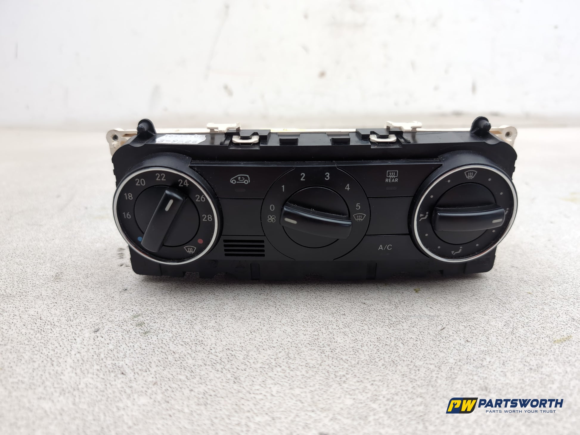 Mercedes-Benz B200 B-Class W245 Climate Control Switch A1699000900 2005-2011