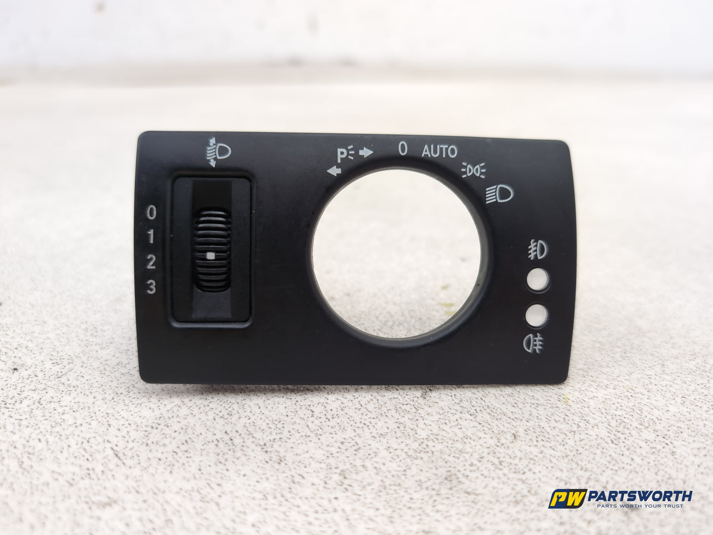Mercedes-Benz B200 B-Class W245 Headlight Switch Surround Trim A1696801065