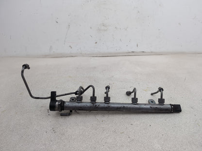 Mercedes-Benz B200 B-Class W245 2.0l Diesel Fuel Rail A6400702395 2005-2011