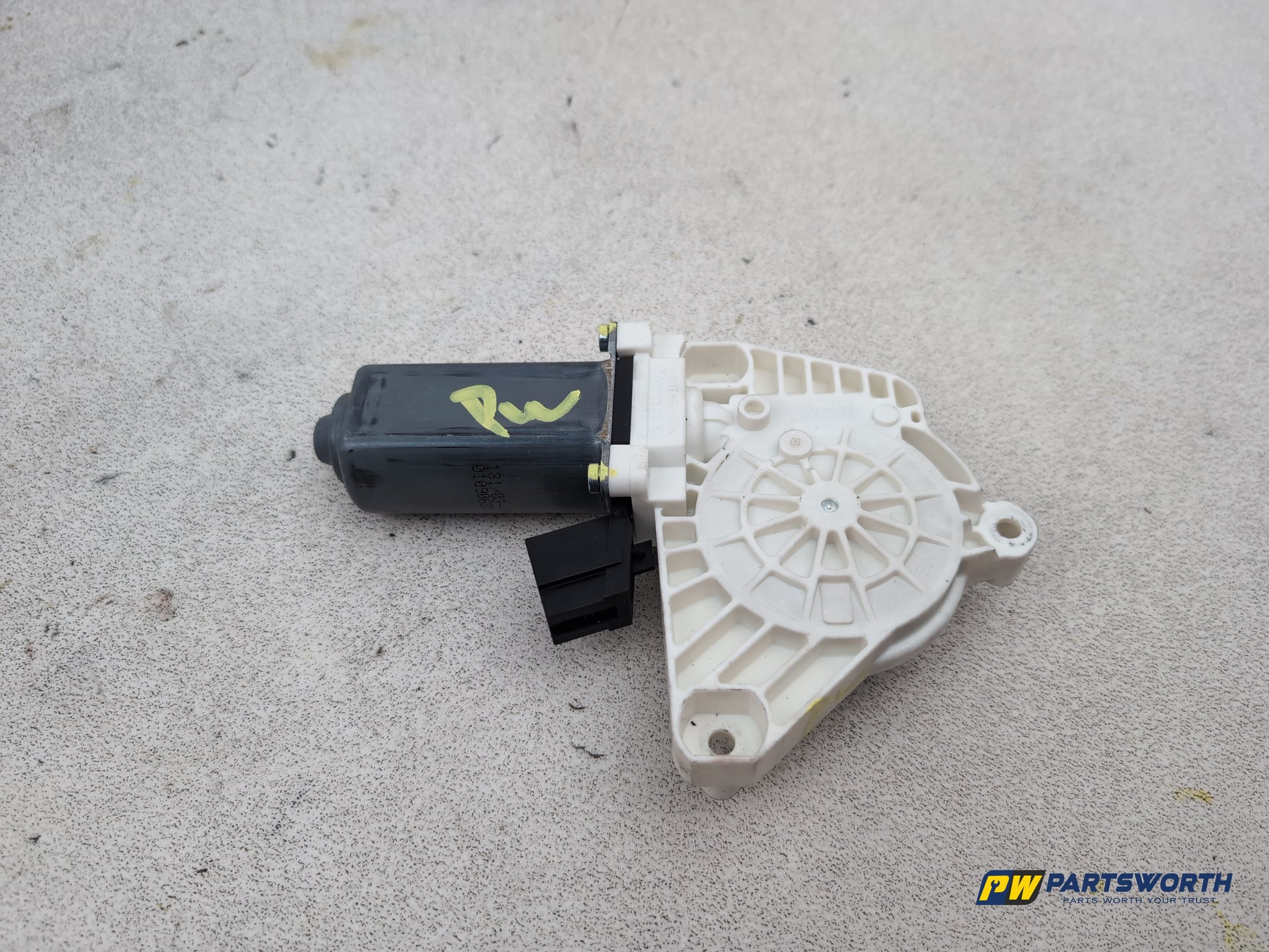 Mercedes-Benz B200 B-Class W245 Left Front Window Motor A1698204342 2005-2011 - photo 7