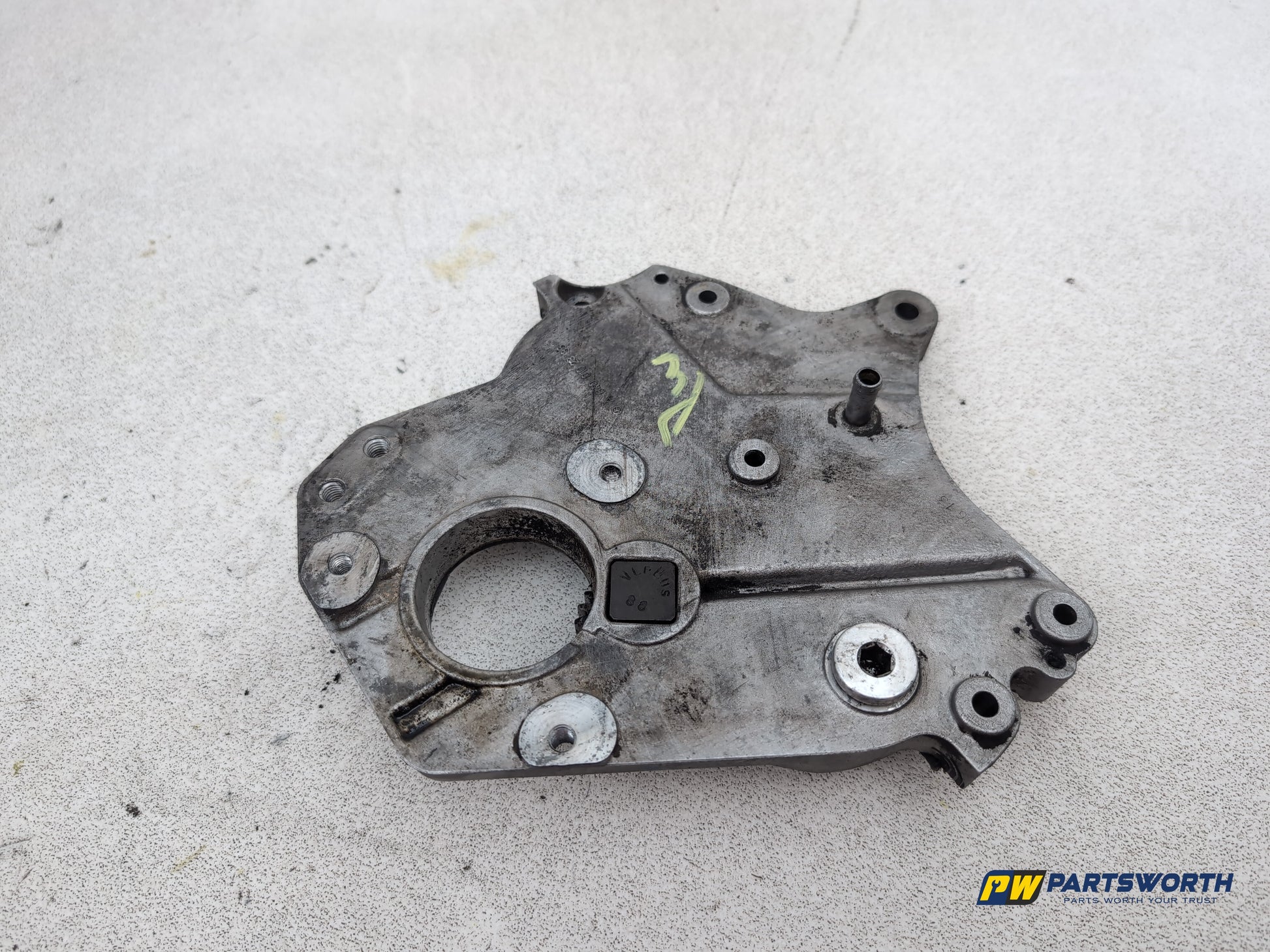 Mercedes-Benz B200 B-Class W245 2.0l Diesel Engine End Plate Cover A6400102335