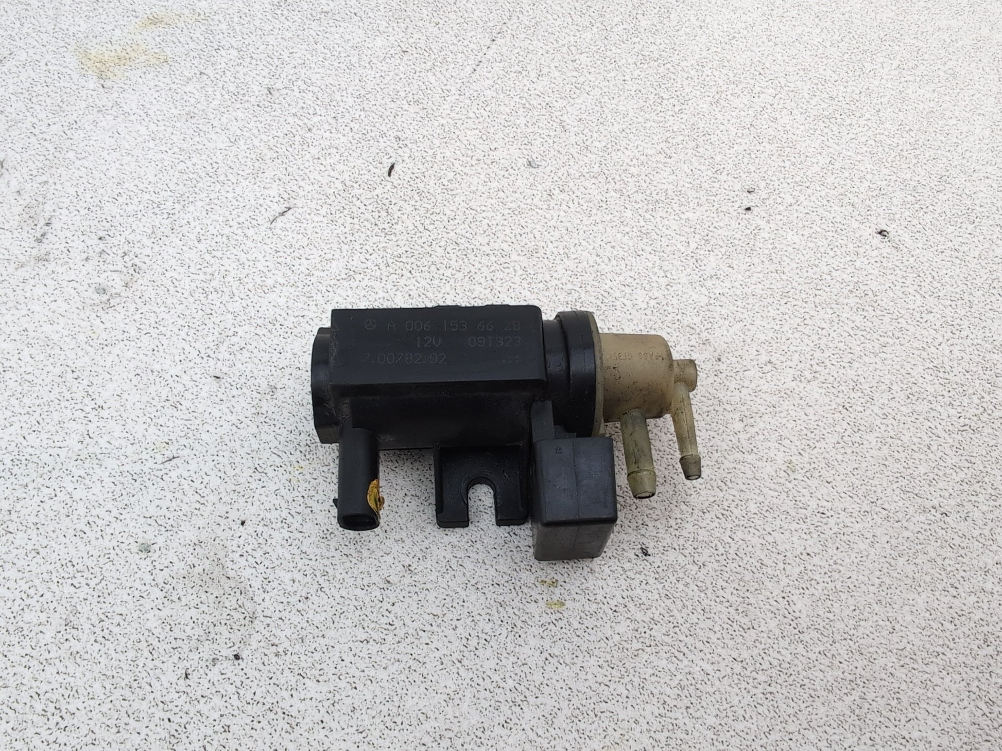 Mercedes-Benz B200 B-Class W245 2.0l Diesel Turbo Vacuum Solenoid Valve