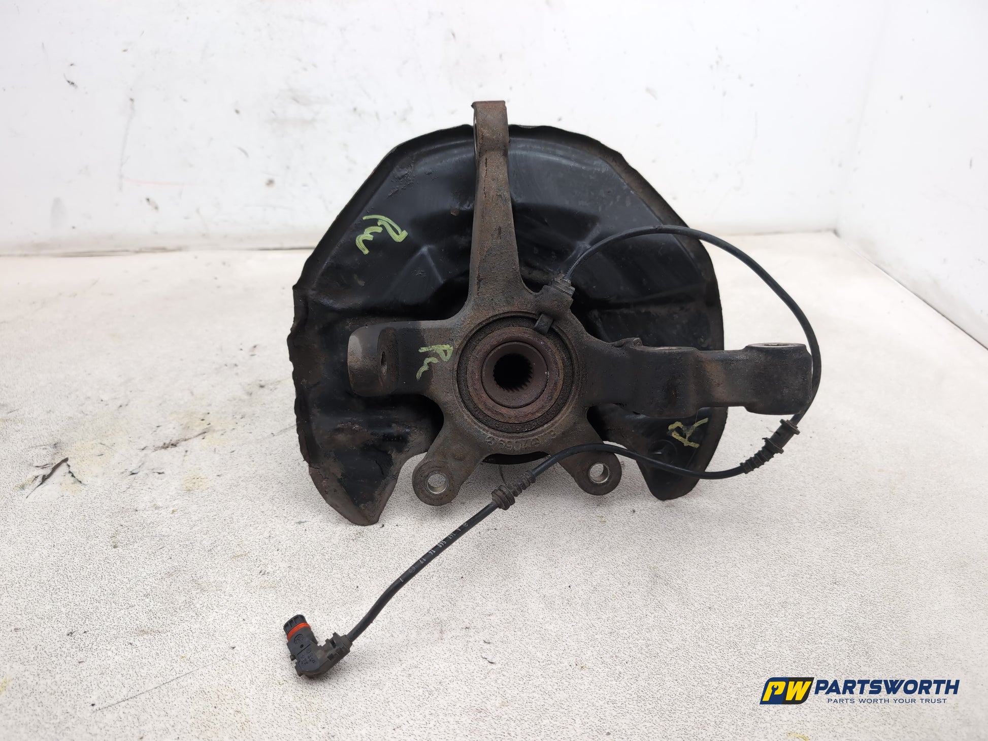 Mercedes-Benz B200 B-Class W245 2.0l Diesel Wheel Hub Front Rh Driver Side - photo 7