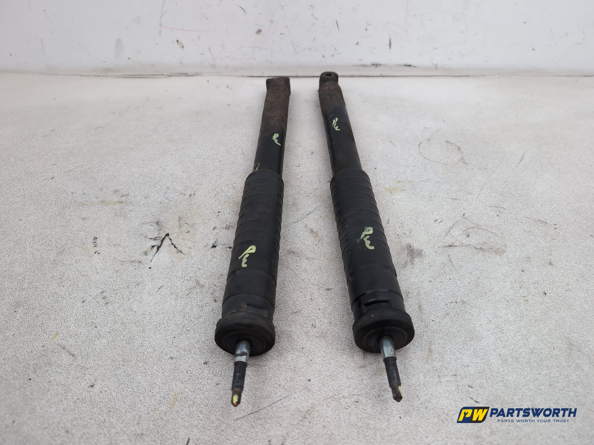 Mercedes-Benz B200 B-Class W245 2.0l Diesel Shock Asborber Rear Pair 2005-2011