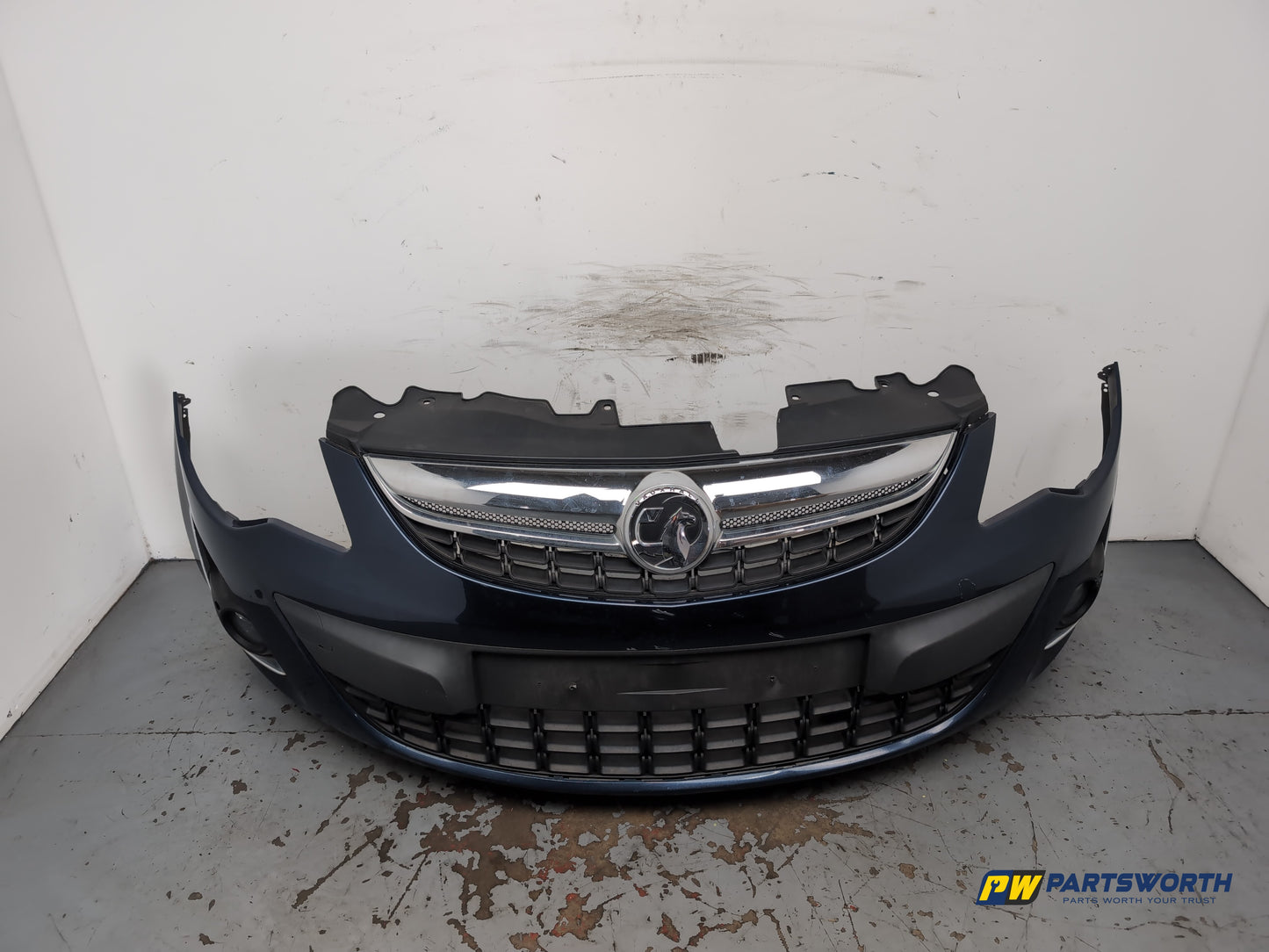 Vauxhall Corsa Se Hatchback Front Bumper Blue Z22a 2006-2011