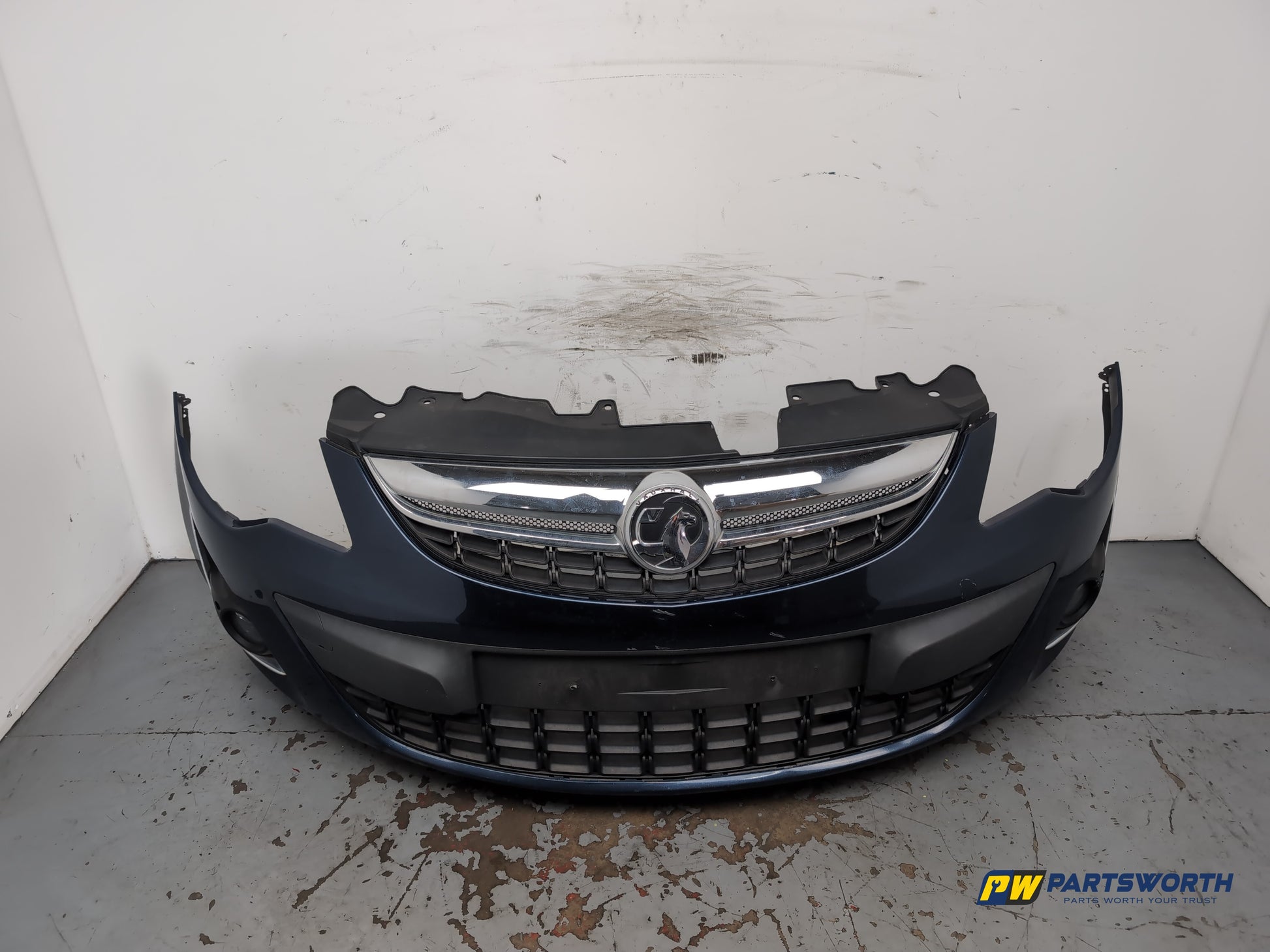 Vauxhall Corsa Se Hatchback Front Bumper Blue Z22a 2006-2011