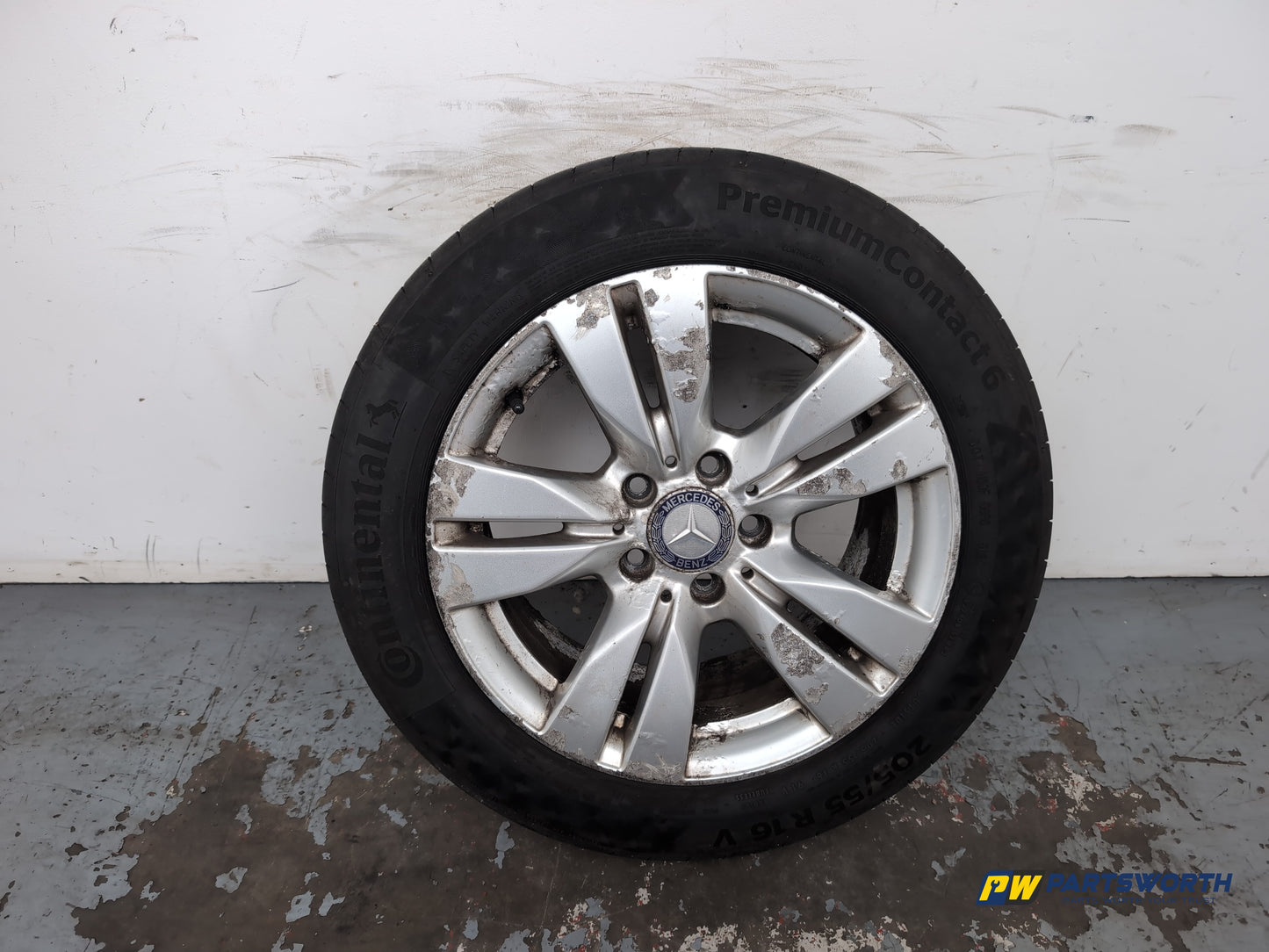 Mercedes-Benz E220 E-Class W212 Wheel With Tyre 205/55 R16 A2124010202 - photo 9