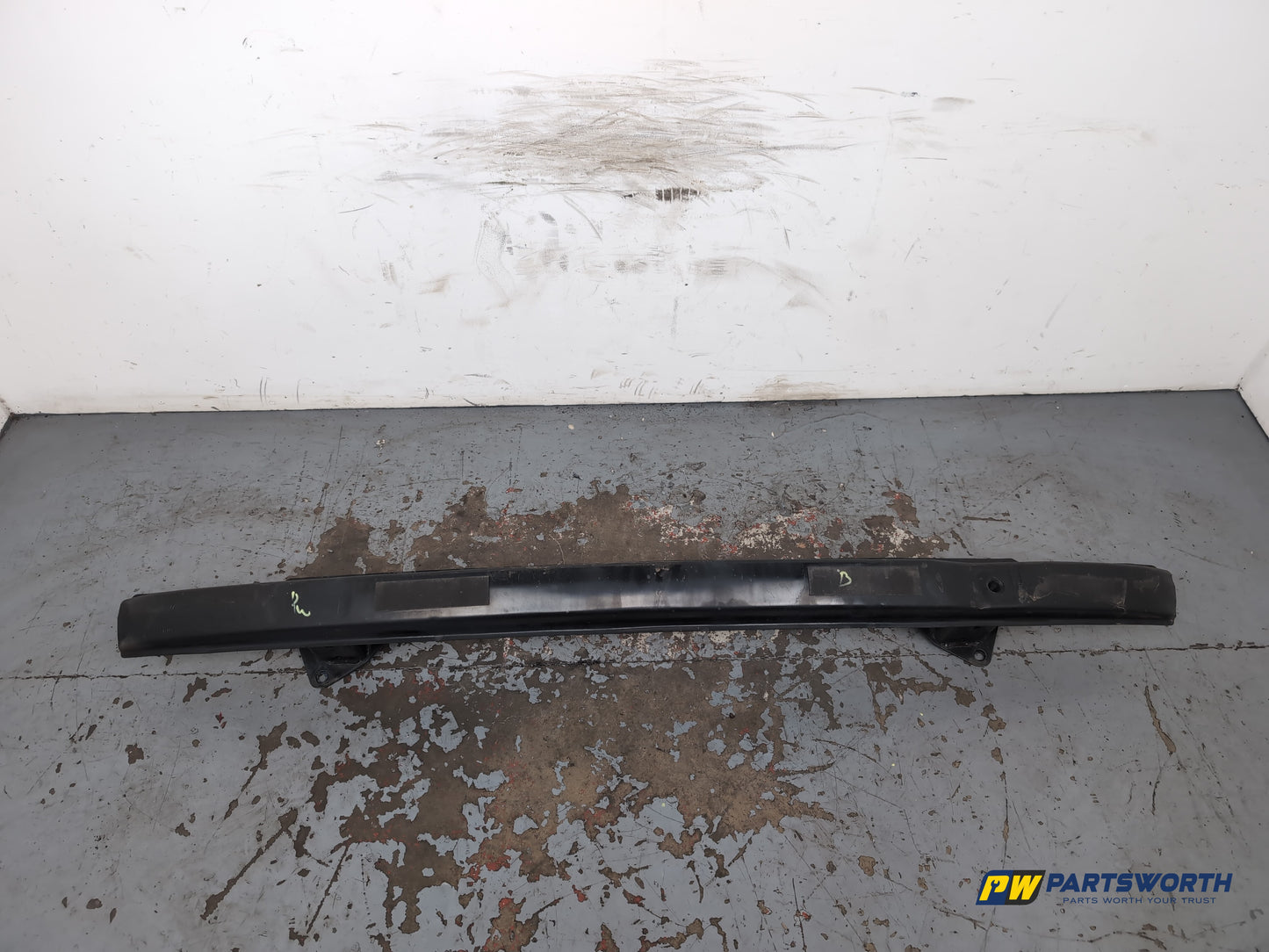 Mercedes-Benz B200 B-Class W245 2.0l Diesel Rear Bumper Crash Bar Reinforcement