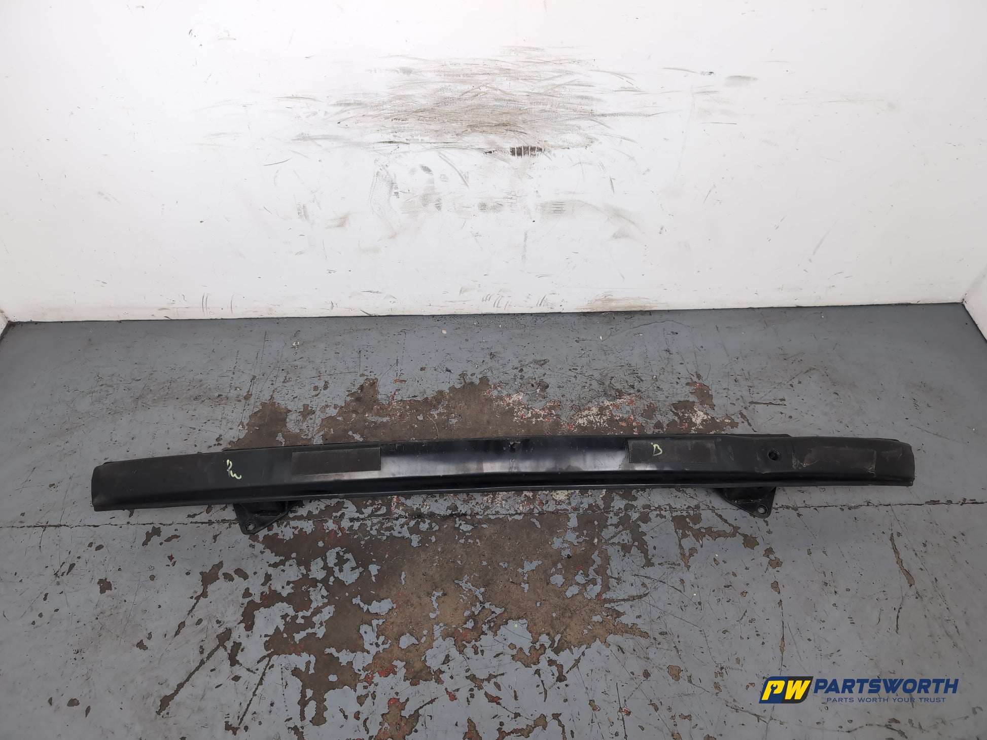 Mercedes-Benz B200 B-Class W245 2.0l Diesel Rear Bumper Crash Bar Reinforcement