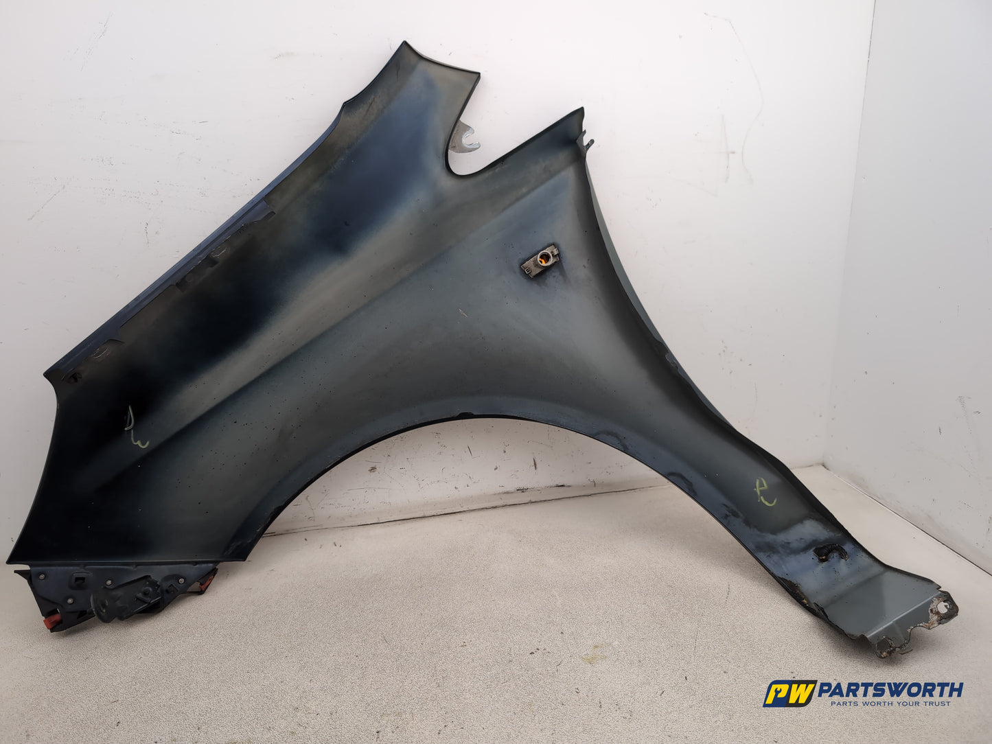 Wing Front RH 7