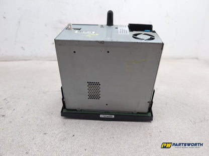 Radio - DAB/CD Player, Display screen + Facia  7
