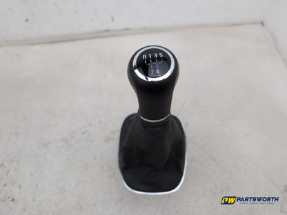 Vauxhall Corsa Se Gear Lever Gaiter And Knob 2006-2014