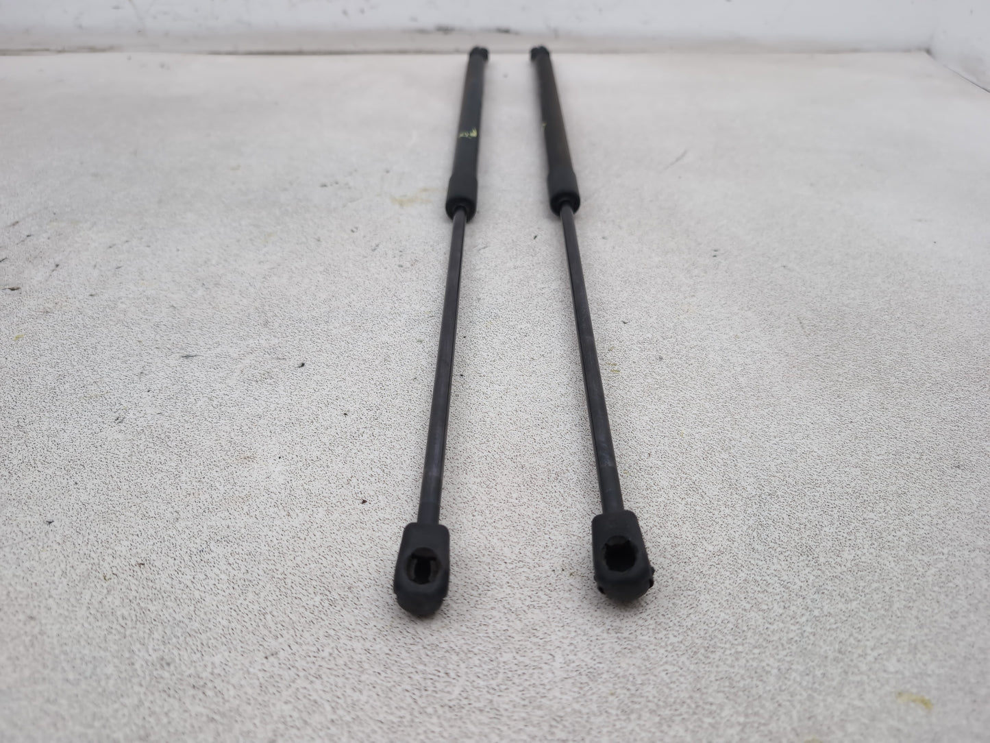Vauxhall Corsa Se Tailgate Boot Lid Gas Strut 13182537 2006-2014 - photo 5