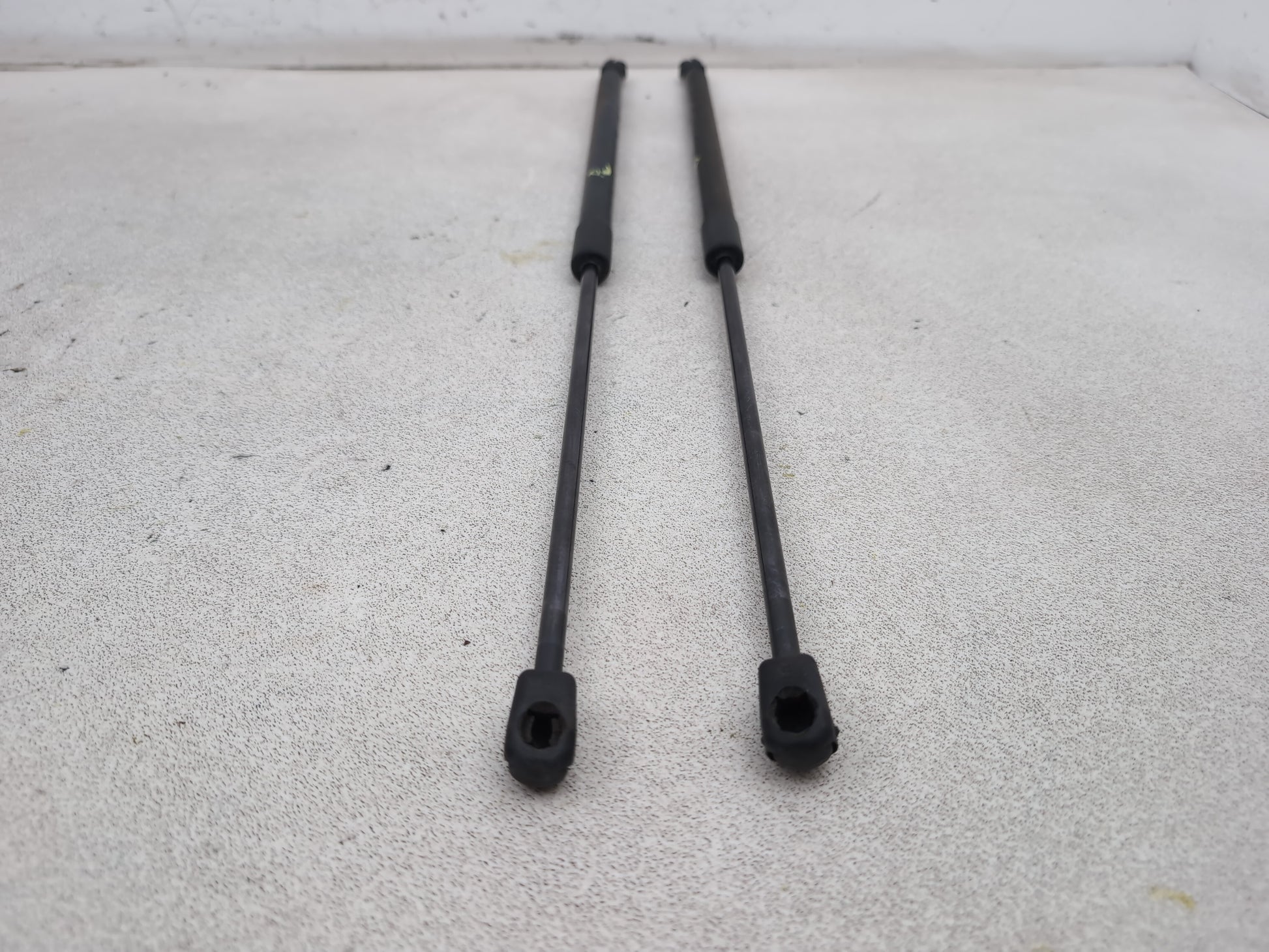 Vauxhall Corsa Se Tailgate Boot Lid Gas Strut 13182537 2006-2014 - photo 5