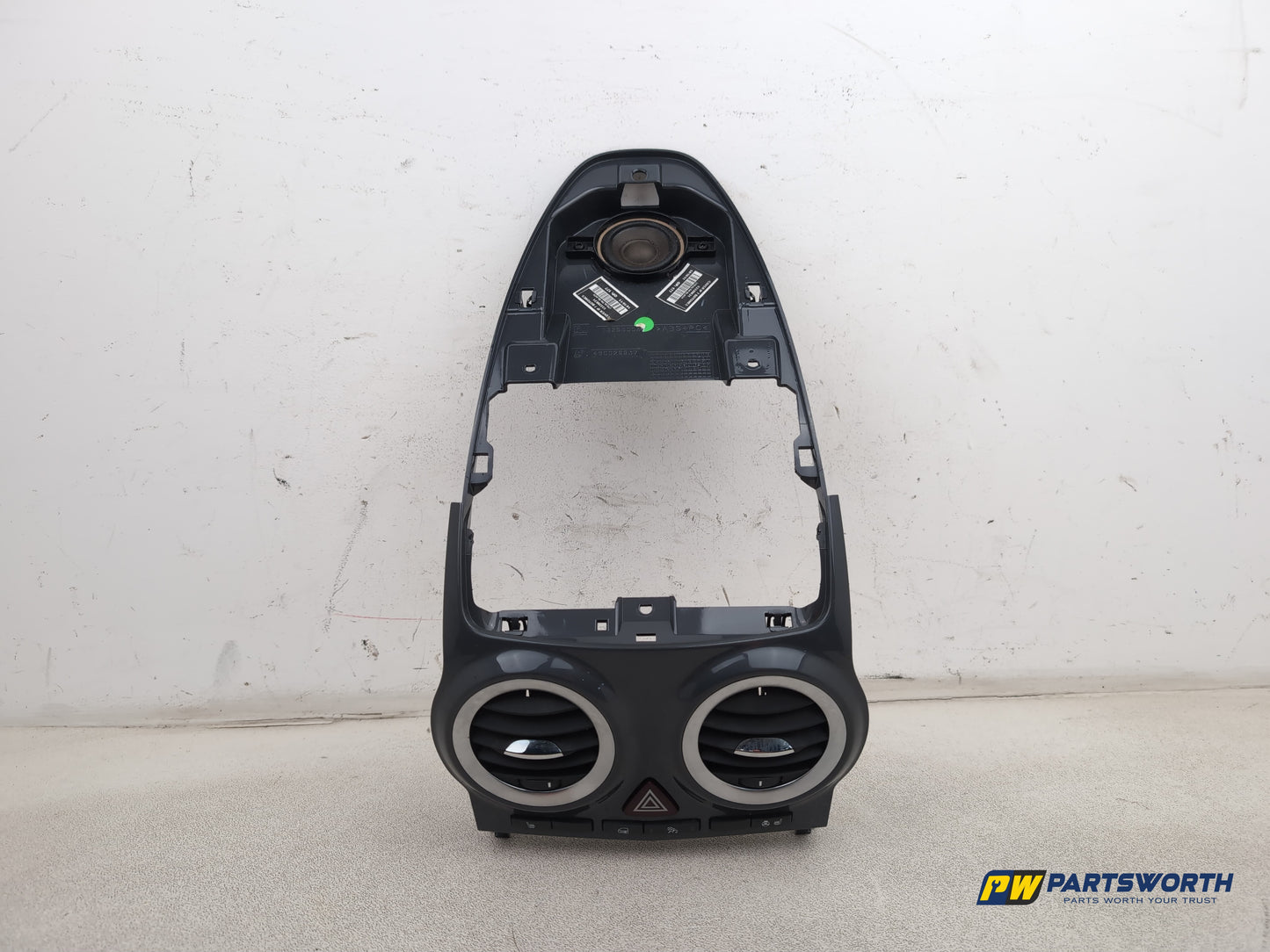Vauxhall Corsa Se Centre Console Trim With Air Vent 13295008 2006-2014 - photo 8