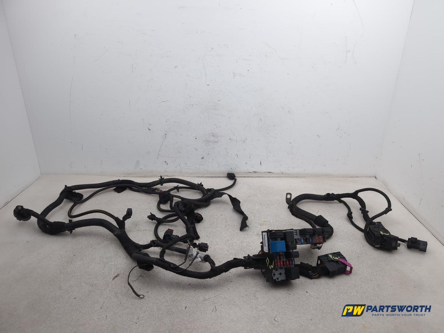 Vauxhall Corsa Se 1.2l Petrol Fuse Box With Wiring Loom 13350477 2006-2014 - photo 9