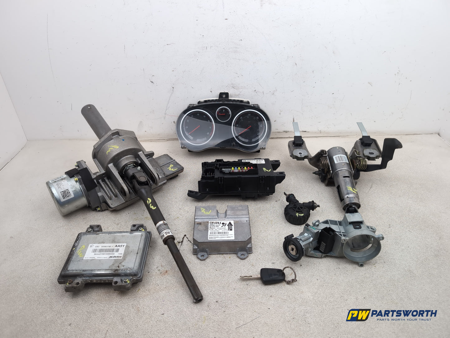 Vauxhall Corsa Se 1.2l Petrol Manual A 12 Xer Engine Ecu Kit 55583740 2006-2014