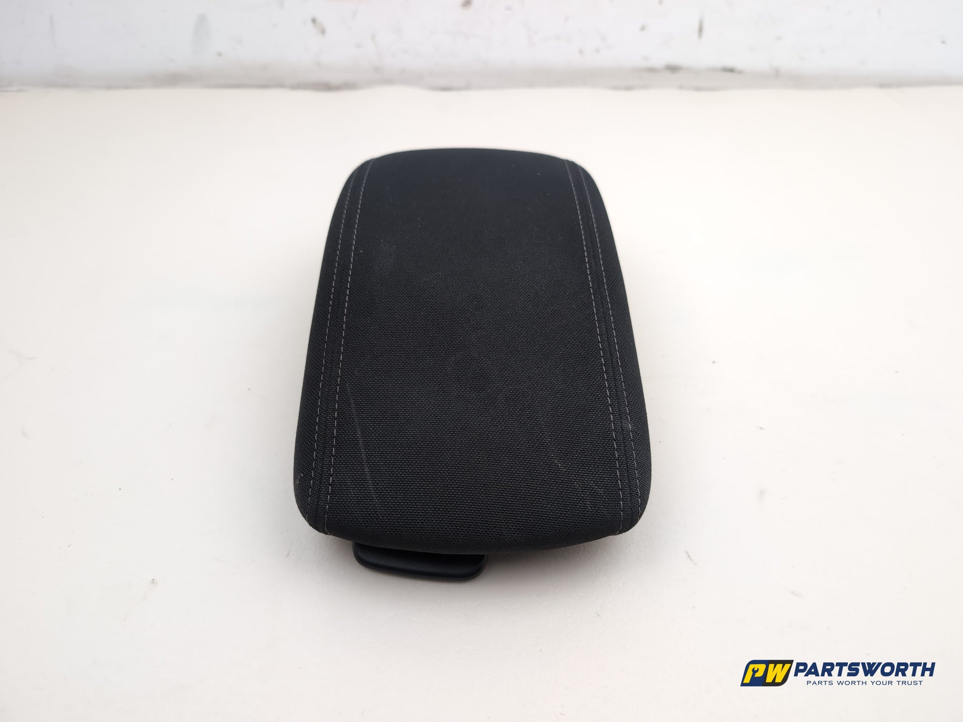 Peugeot 308 Allure Blue Hdi Centre Console Armrest 2013-2021 - photo 7