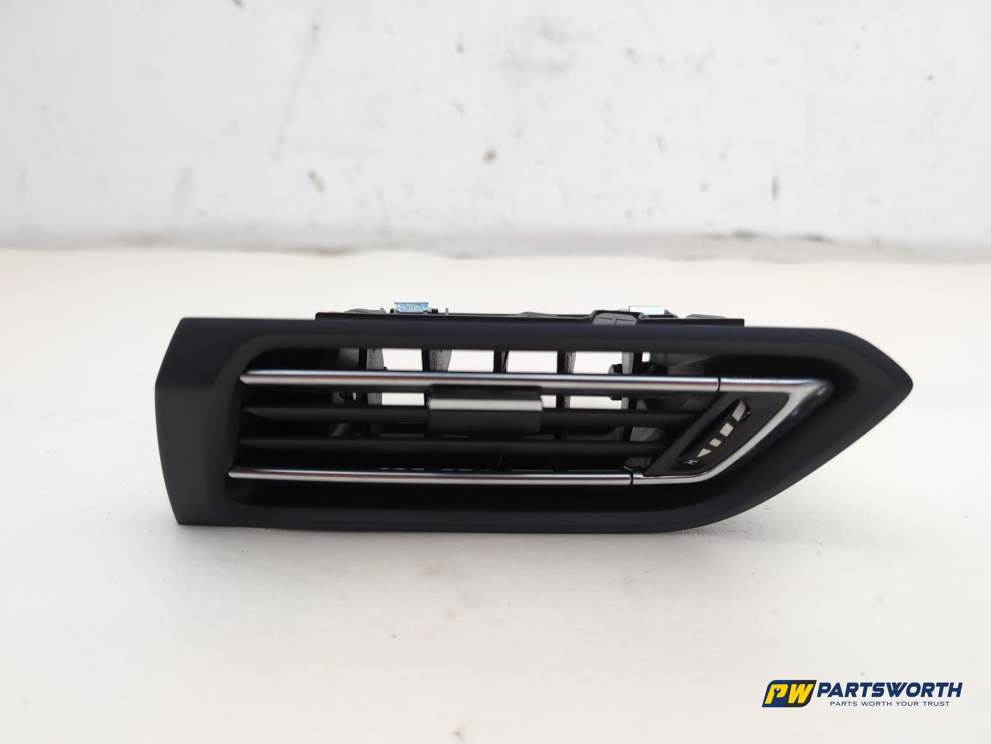 Peugeot 308 Allure Blue Hdi Front Passenger Dashboard Air Vent 96778766