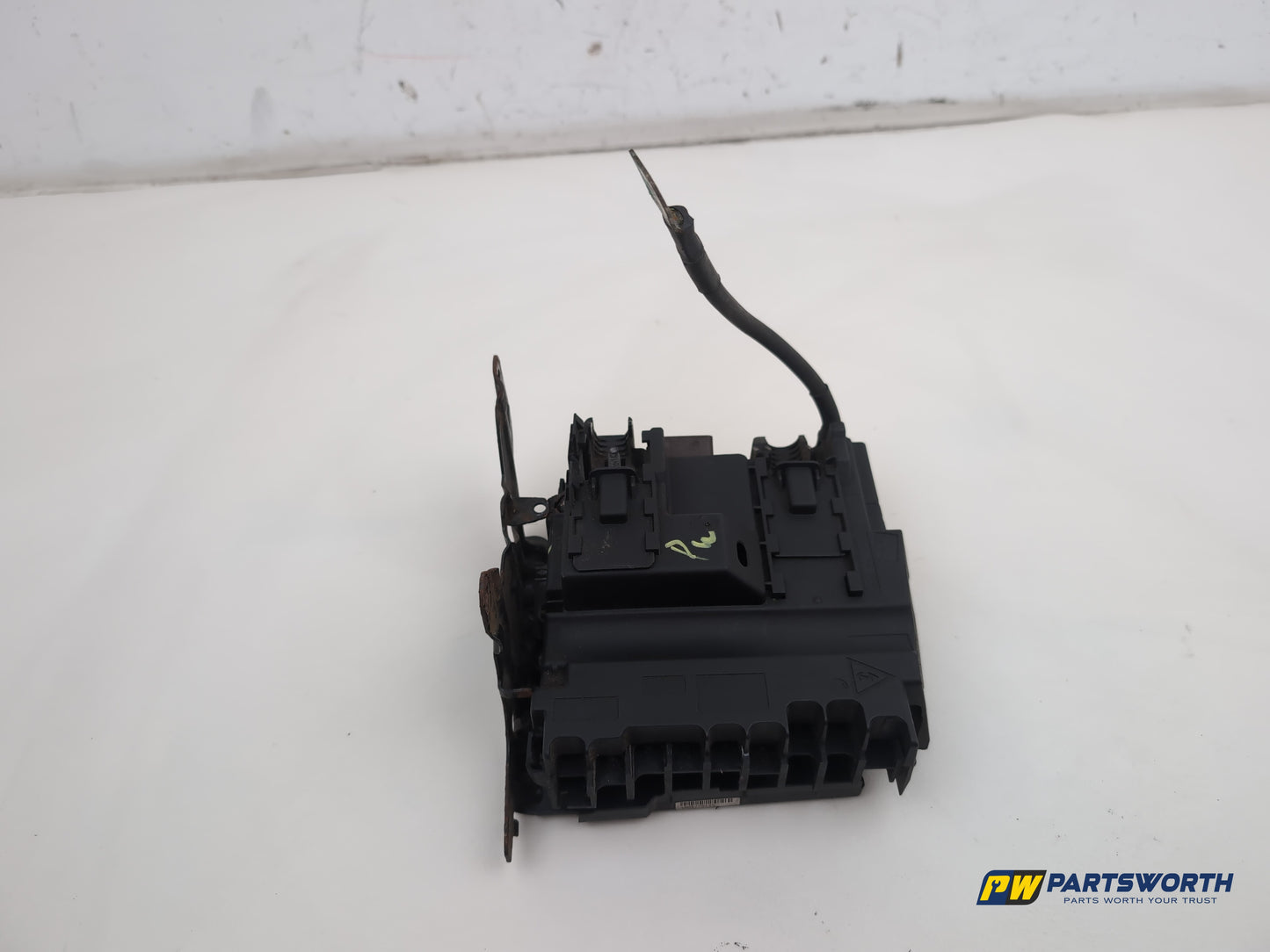 Peugeot Citroen 1.6l Diesel Battery Management Protection Unit 9675350280