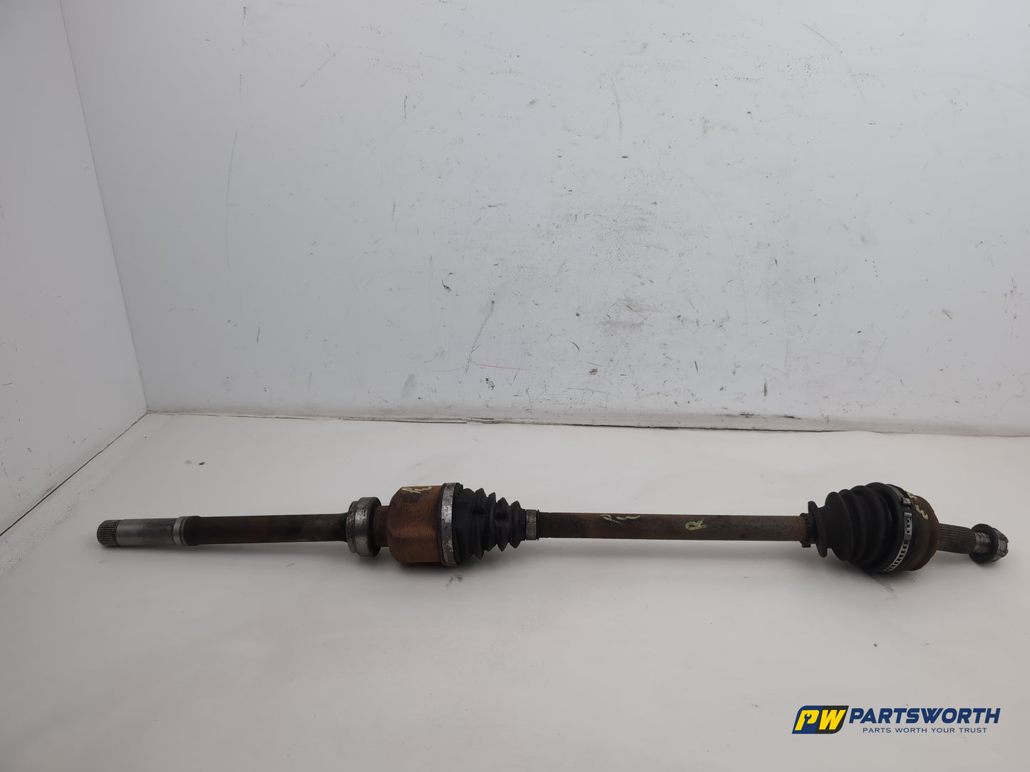 Peugeot 308 Allure Blue 1.6l Diesel Driveshaft Front Rh Driver Side 2013-2021