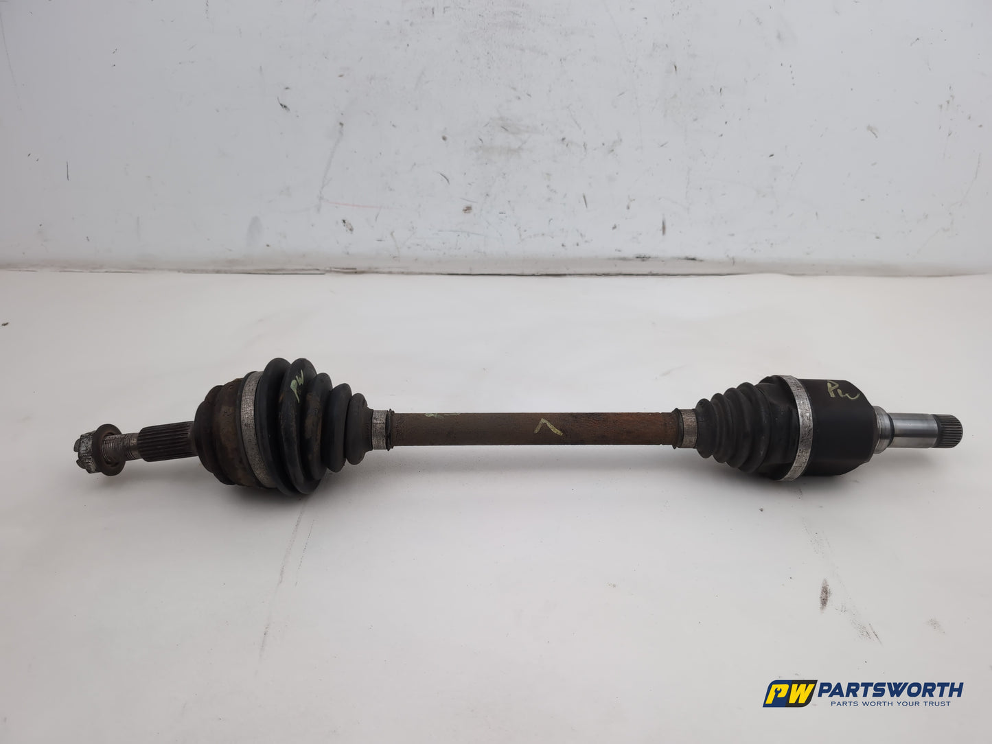 Peugeot 308 Allure Blue 1.6l Diesel Driveshaft Front Lh Passenger Side 2013-2021