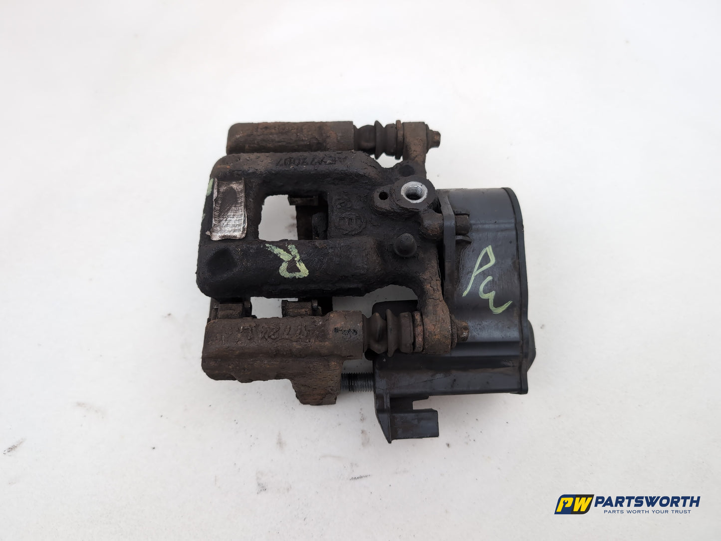 Peugeot 308 Allure Blue Hdi Brake Rear Caliper Rh Driver Side 2013-2021