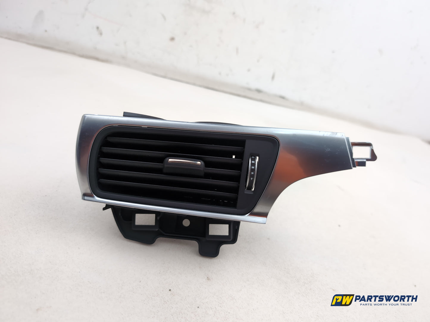 Audi A6 S Line Black Ed Tdi Quat Dashboard Air Vent Right Driver Side 4g2820902