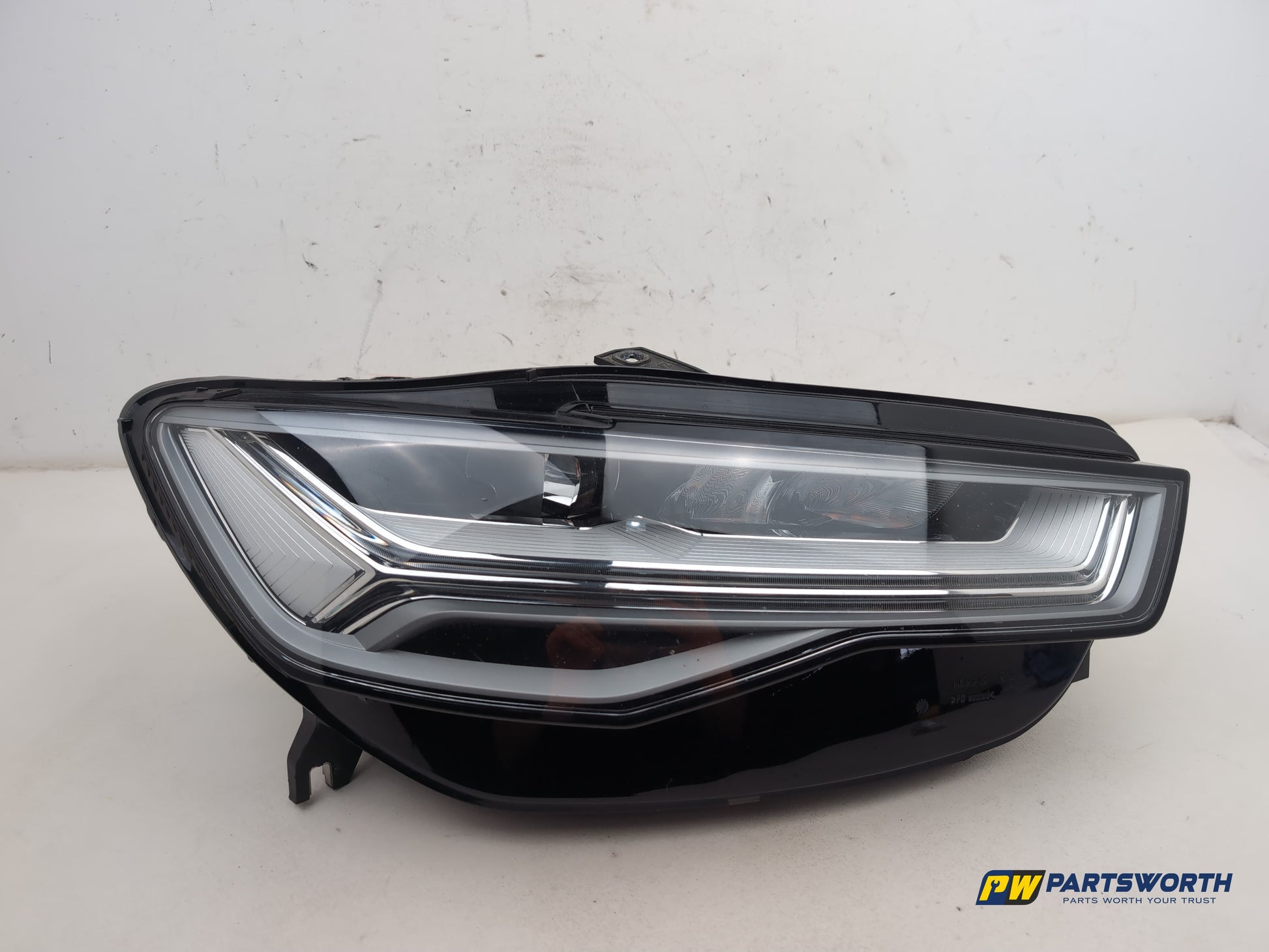 Headlamp RH 1