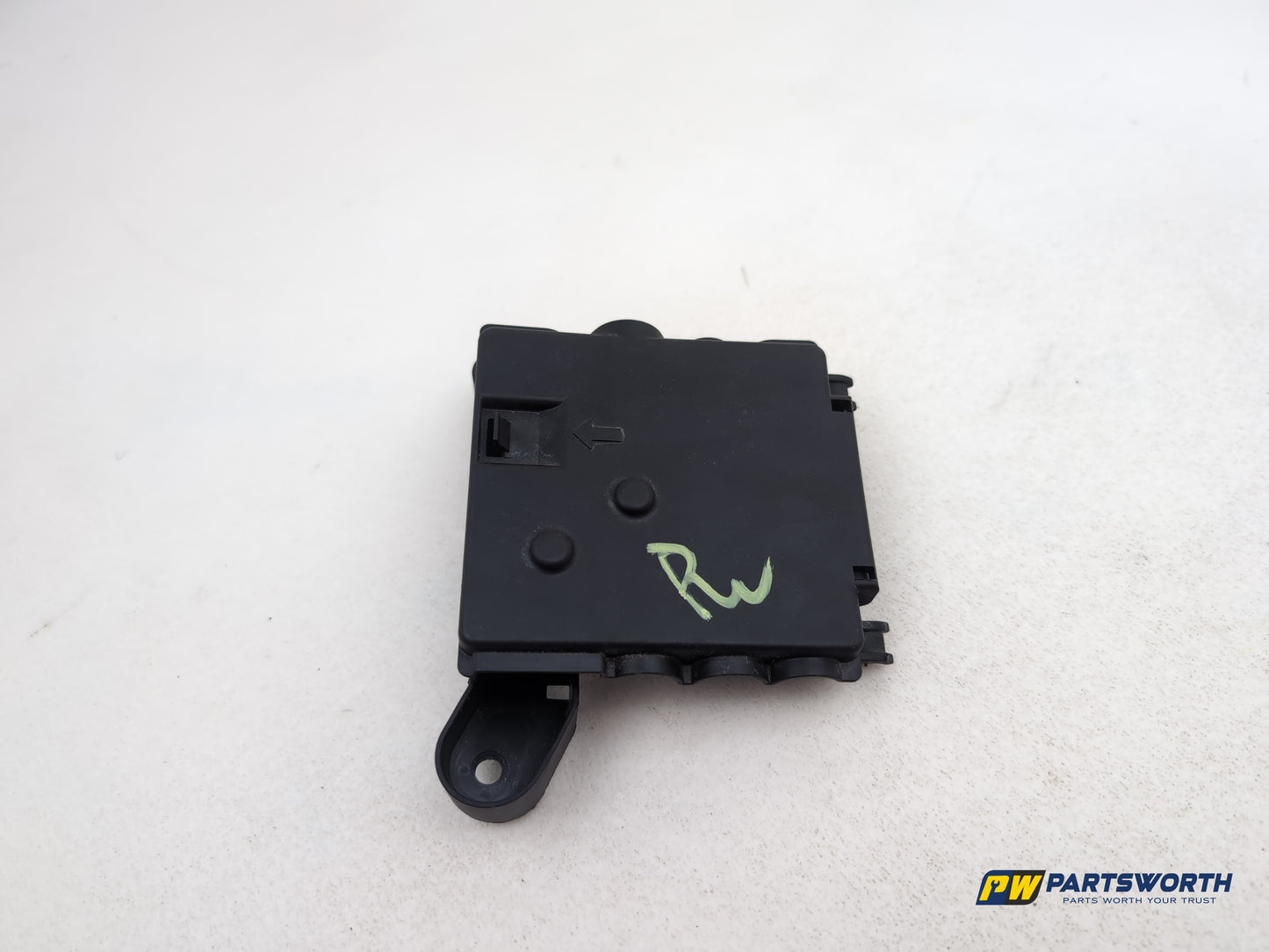 Audi A6 S Line Black Ed Positive Battery Distribution Terminal 4g0937517 - photo 7