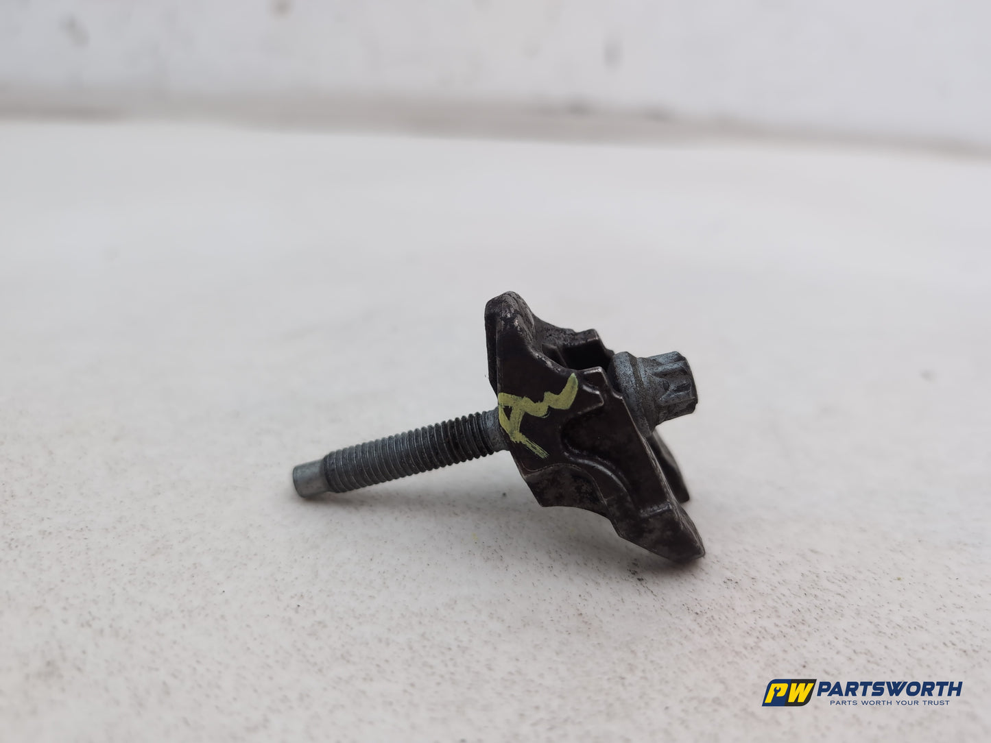 Peugeot 308 Allure Blue Hdi Diesel Fuel Injector Holder Clamp 2013-2021 - photo 7