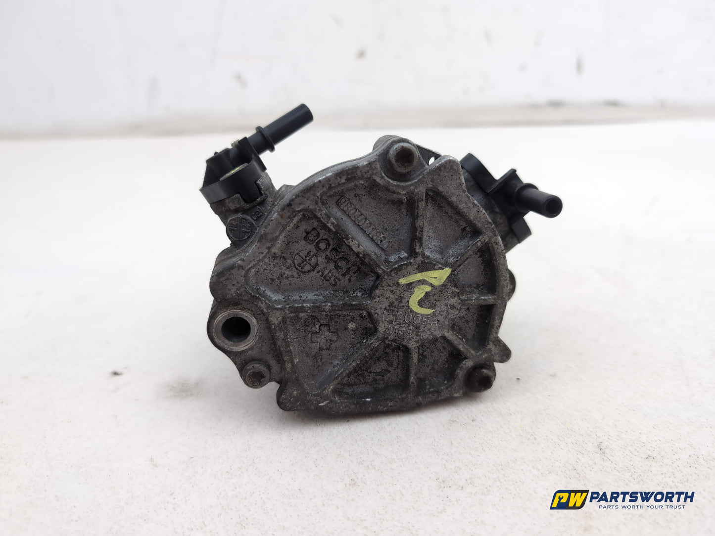 Peugeot 308 Allure Blue Hdi 1.6l Diesel Brake Vacuum Pump 9804021880 2013-2021