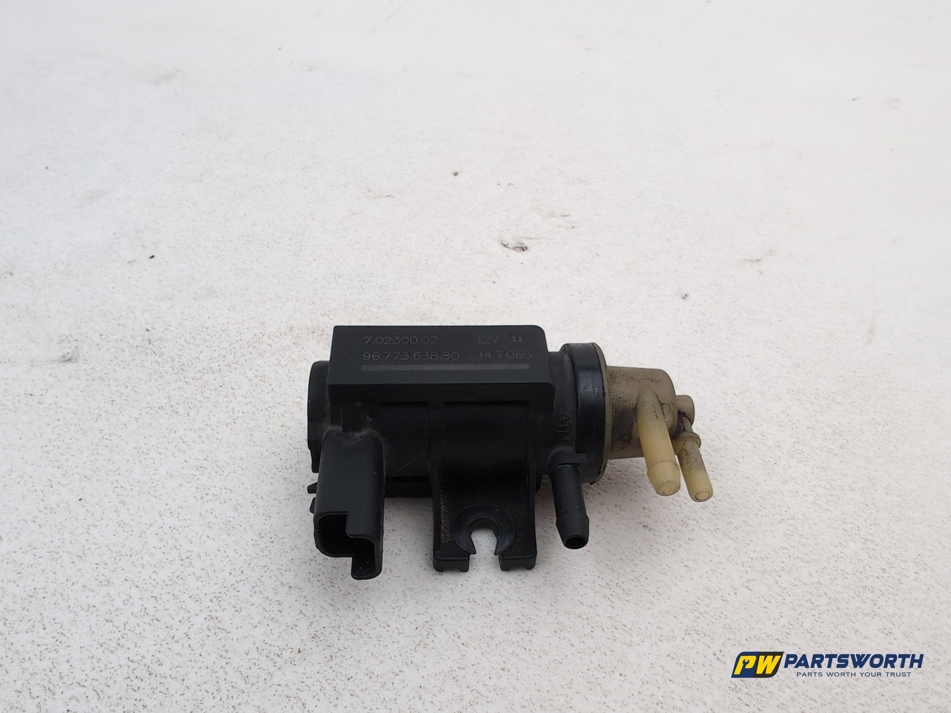 Peugeot 308 Allure Blue 1.6l Diesel Turbo Solenoid Valve 9677363880 2013-2021